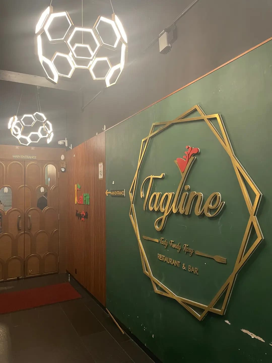 Tagline Restaurant and Bar photo 2