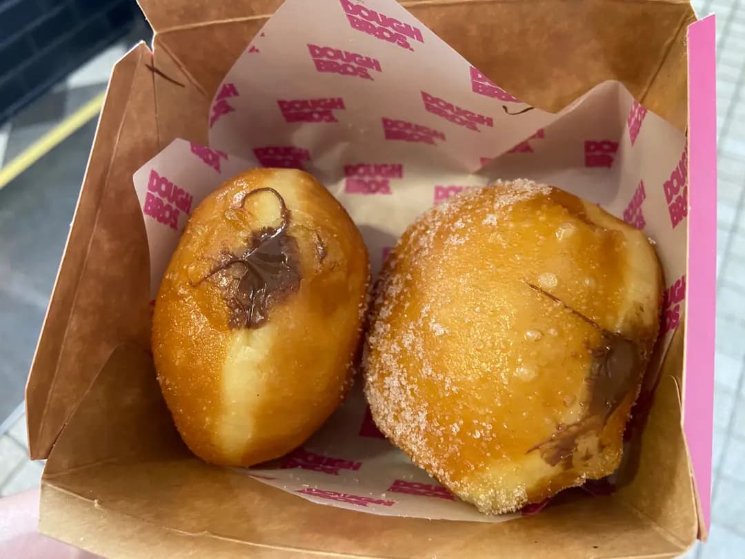 Dough Bros Pizza & Doughnuts (港鐵東涌站) photo 3