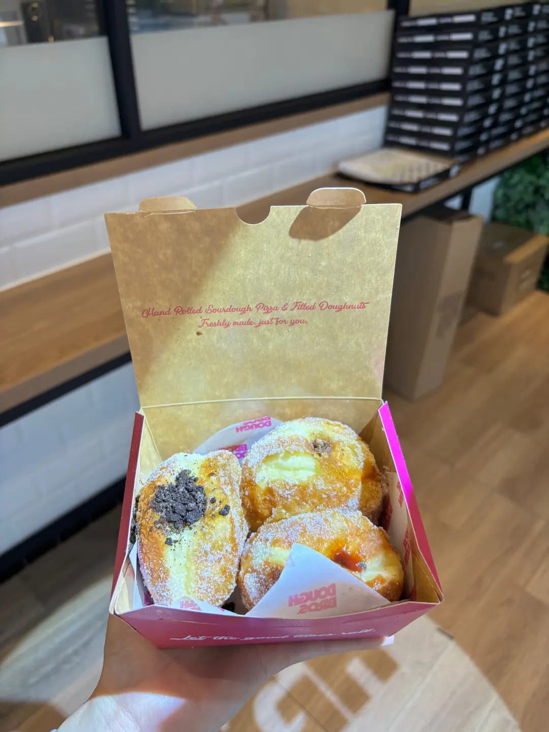 Dough Bros Pizza & Doughnuts (愉景廣場C座) photo 5
