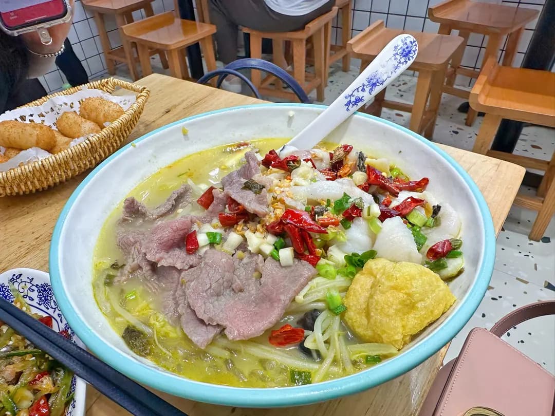 銘興酸菜魚 (黃埔新邨) photo 3