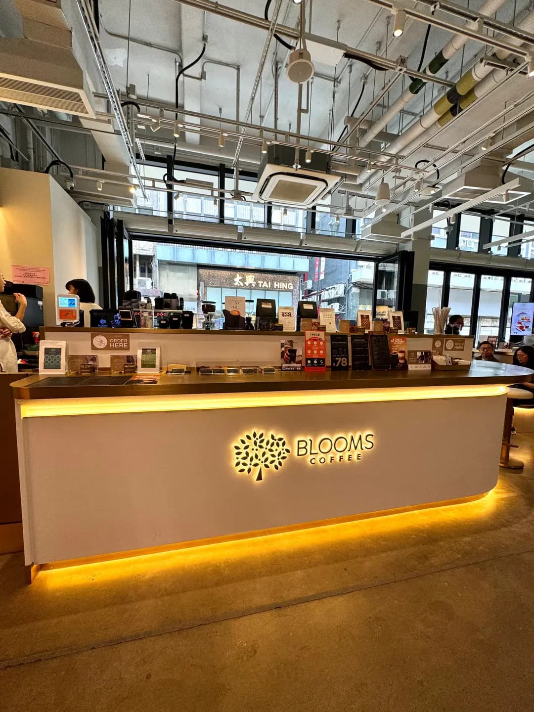 Blooms Coffee (中環街市) photo 7