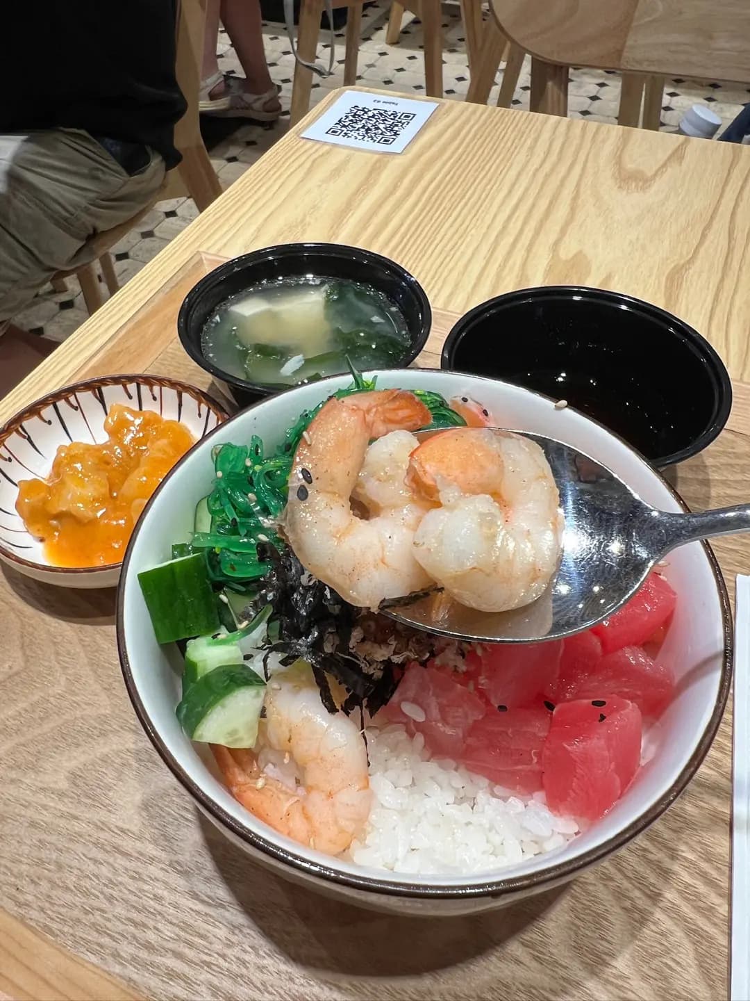 POKE GREEN photo 3