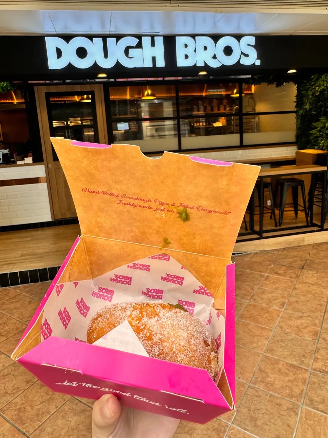 Dough Bros Pizza & Doughnuts (赤柱廣場) photo 5