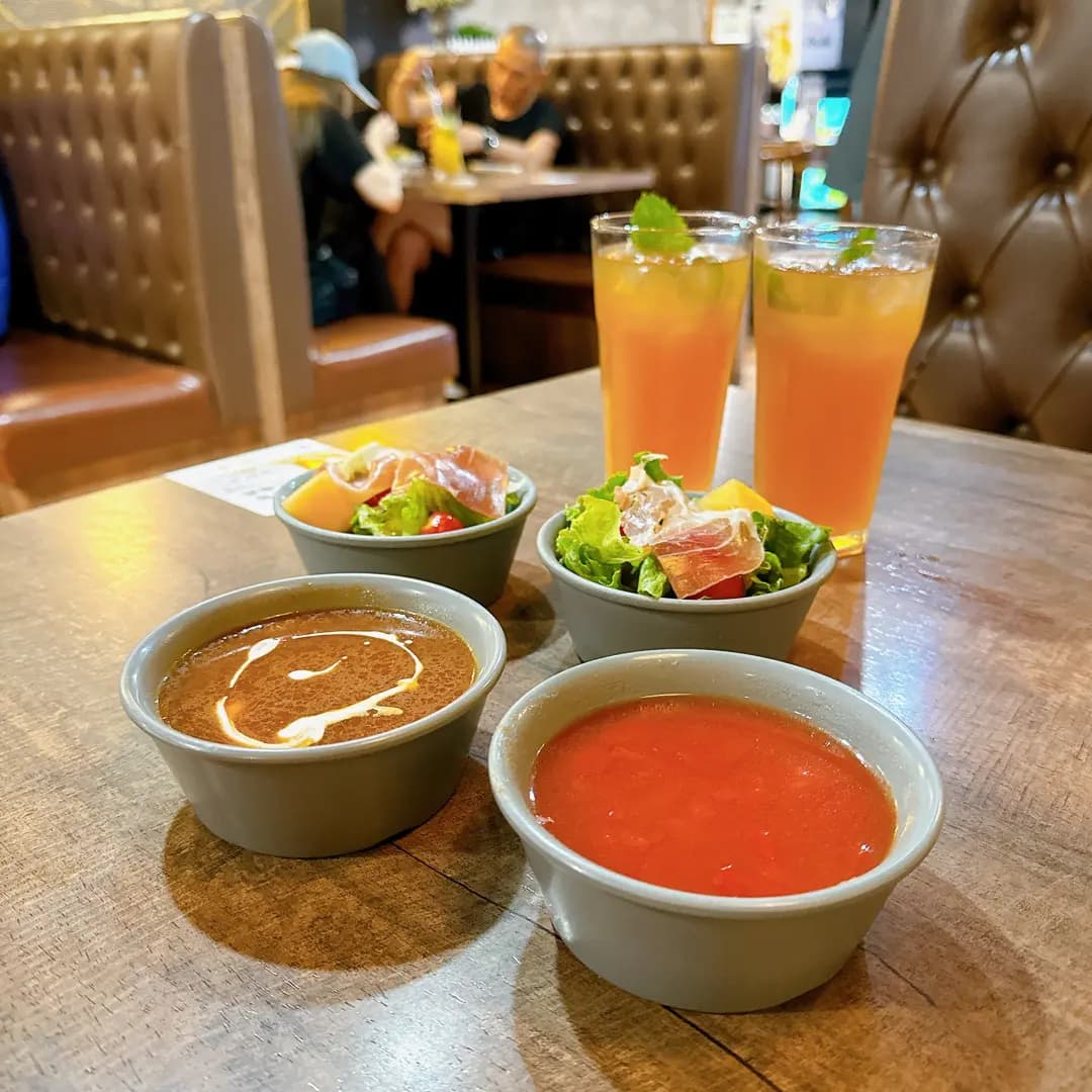 WM Café & Bar (雅濤居購物商場) photo 4