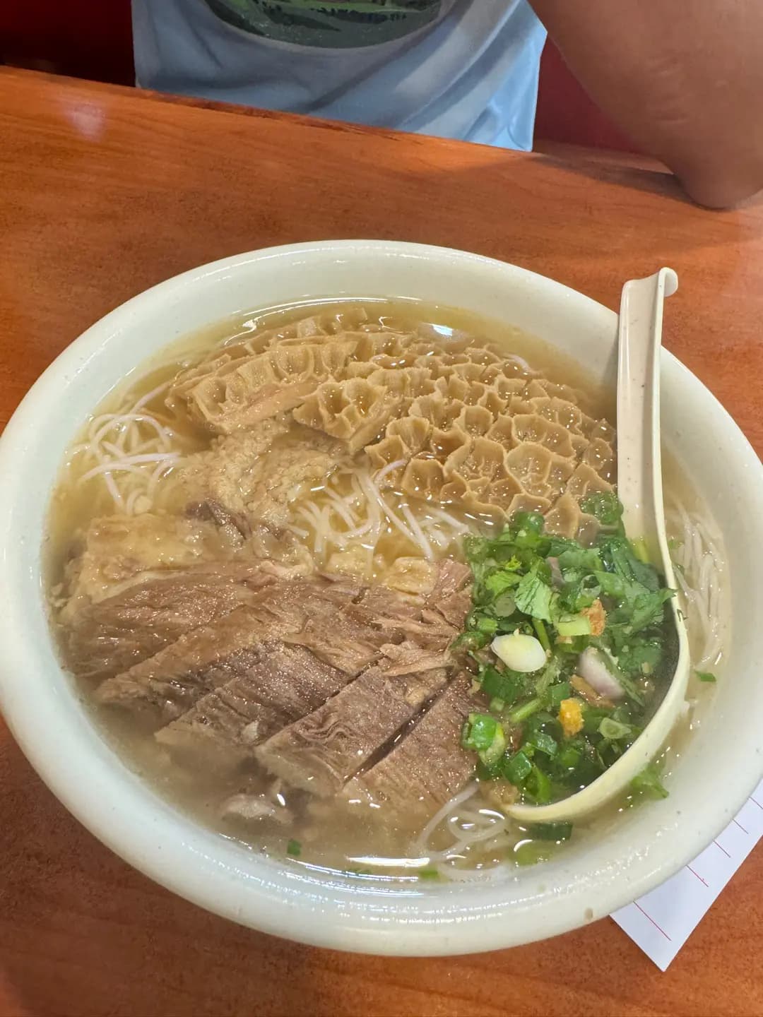 鴻苑魚蛋粉麵茶餐廳 photo 1