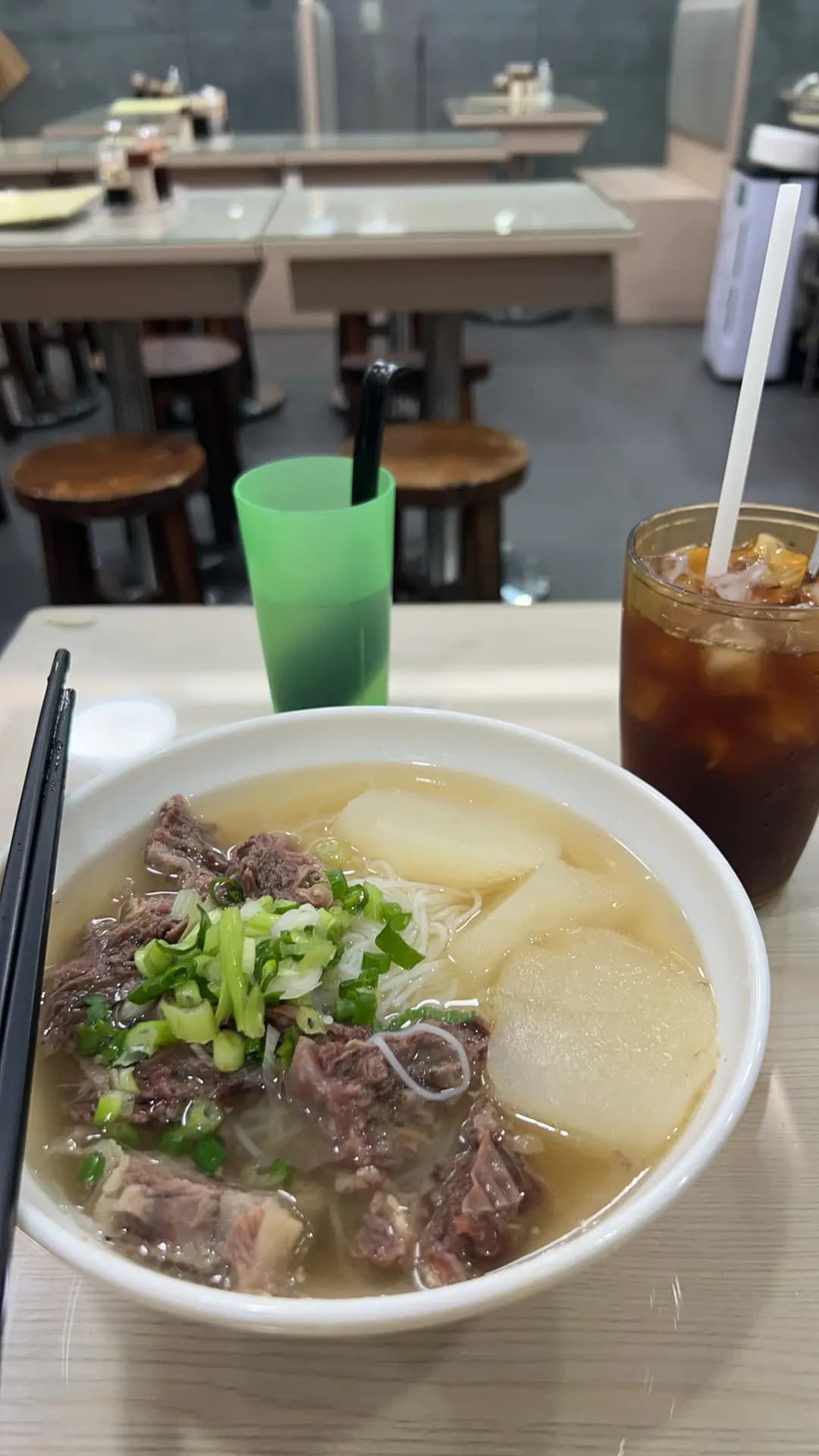 牛芳達世 photo 1