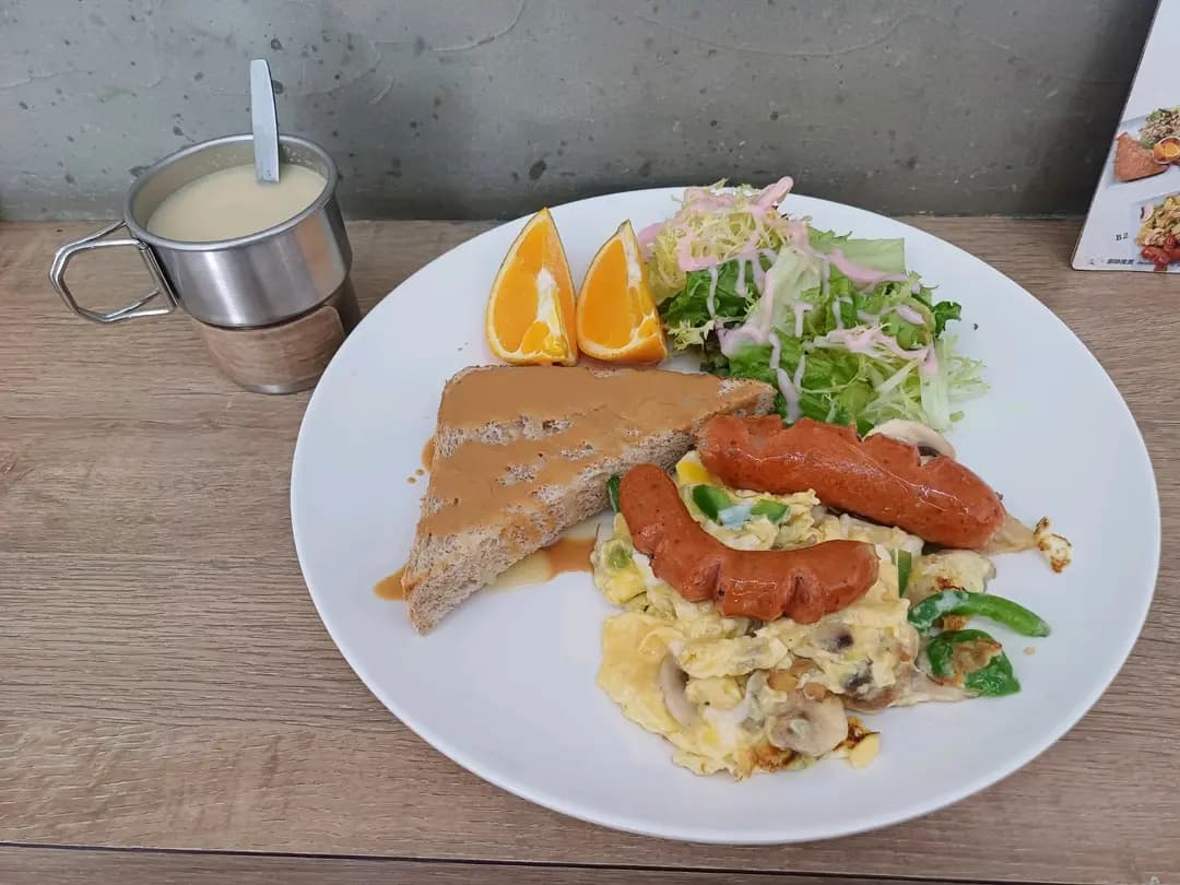 Moment Cafe photo 5