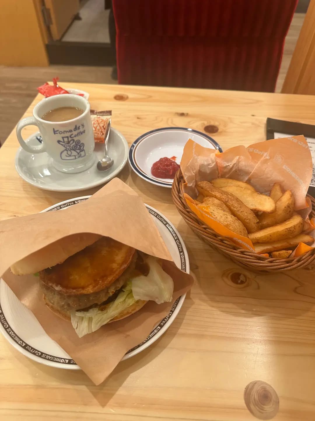 コメダ珈琲店 photo 4