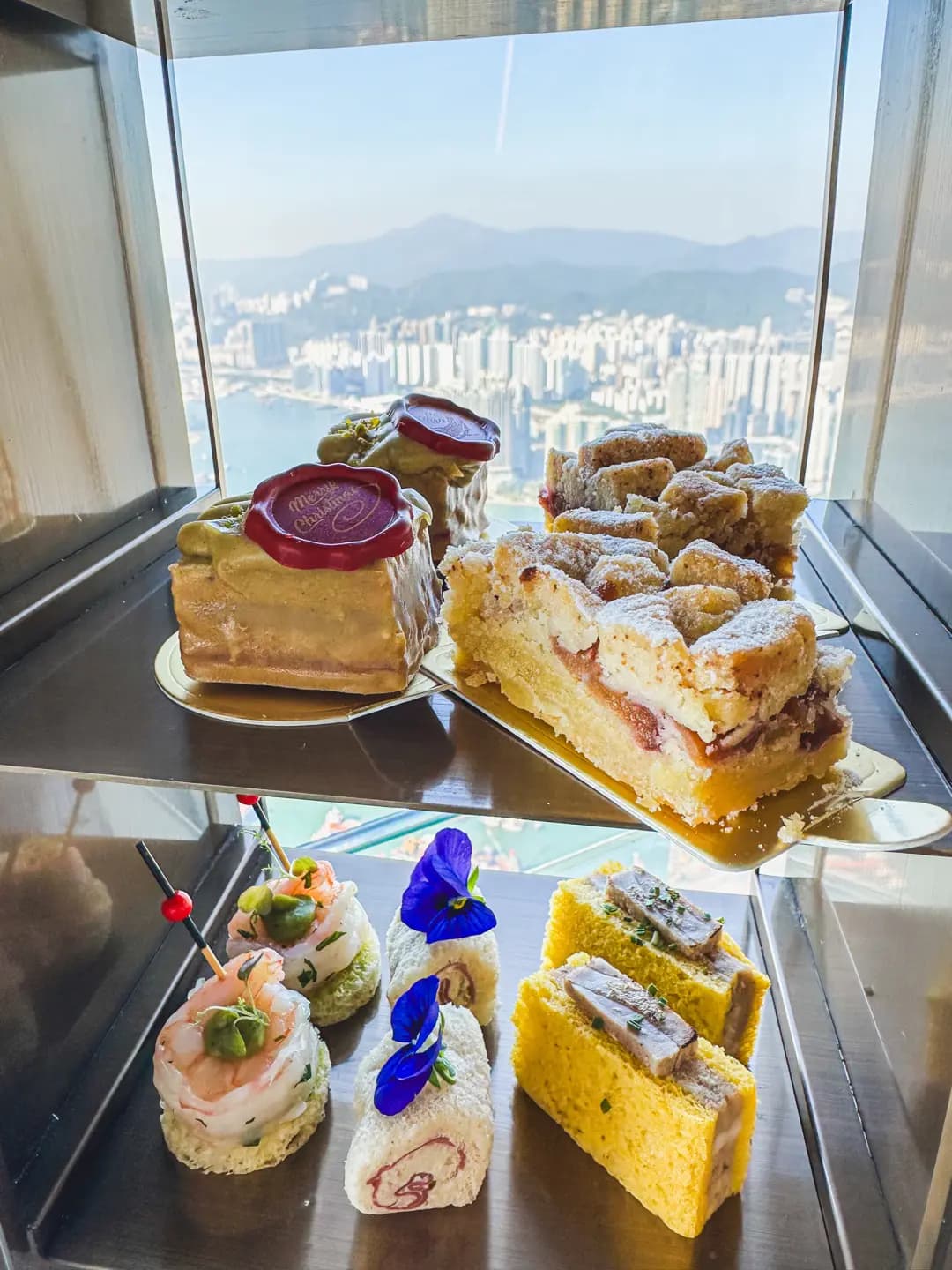 Café 100 by The Ritz-Carlton photo 5