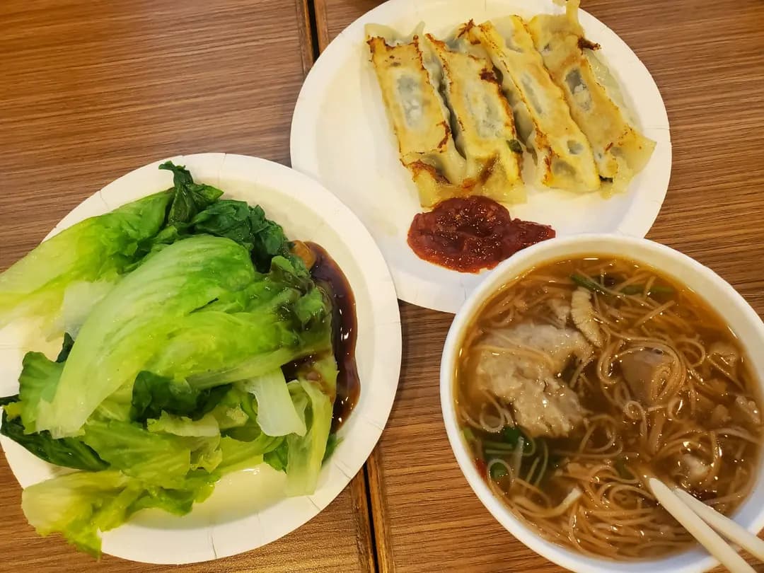 八方雲集鍋貼水餃專門店 (碧海藍天) photo 1