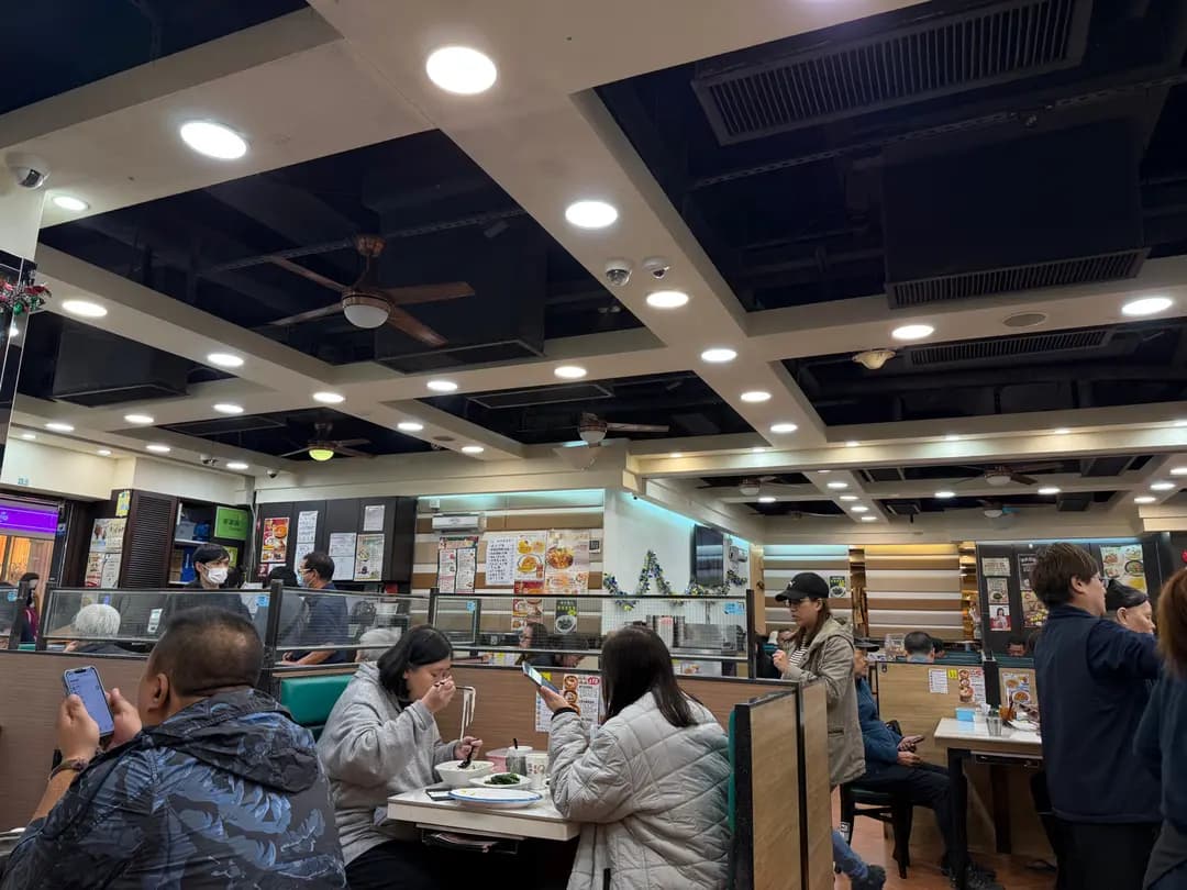 銀龍粉麵茶餐廳 photo 4