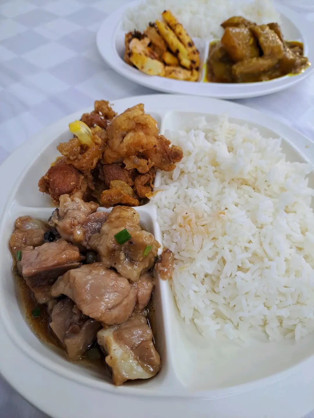 孖妹火鍋飯店 photo 2