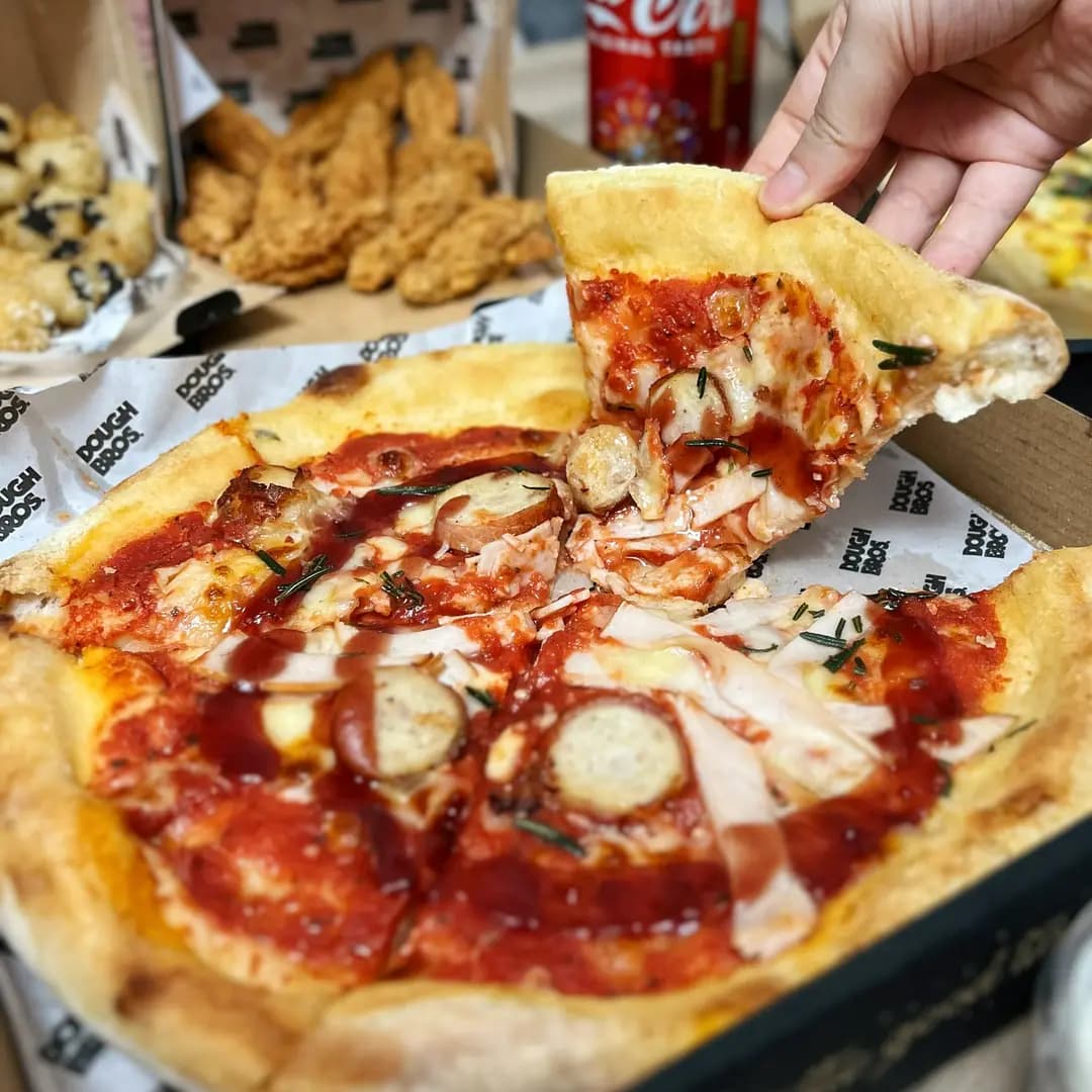 Dough Bros Pizza & Doughnuts (MOSTown Street新港城中心大街(3期)) photo 5