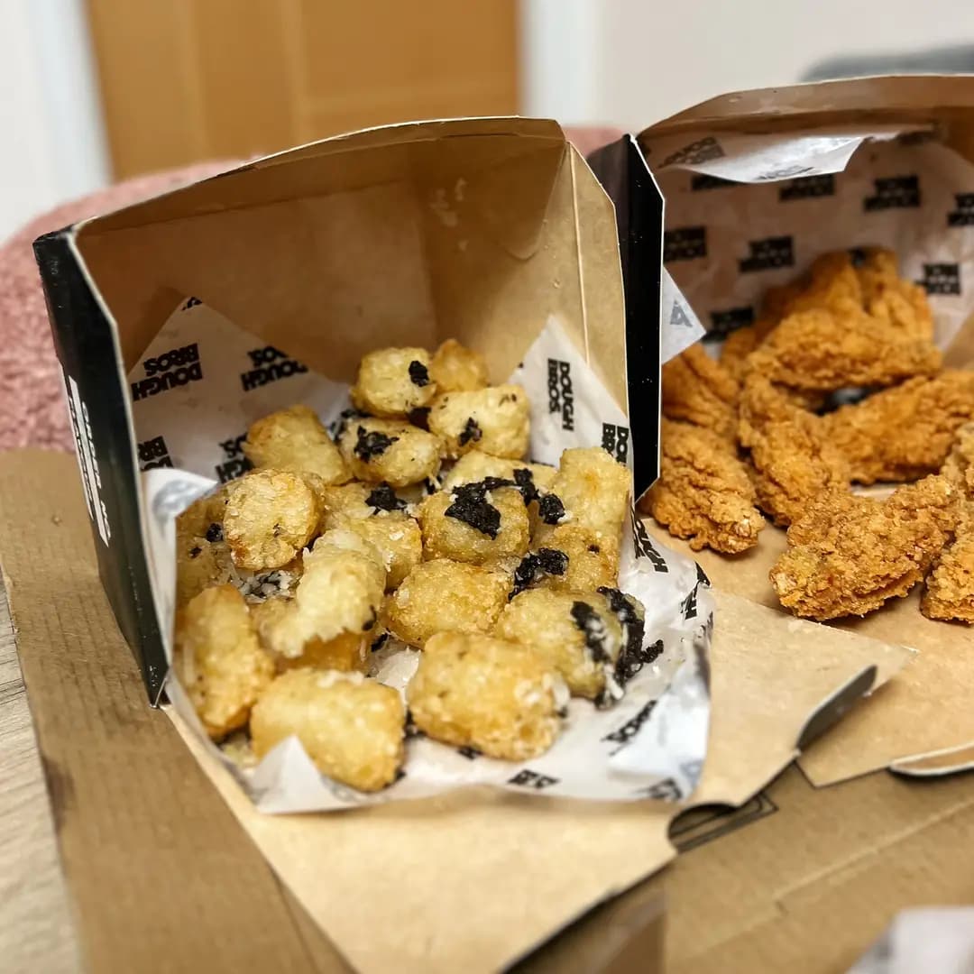 Dough Bros Pizza & Doughnuts (MOSTown Street新港城中心大街(3期)) photo 6