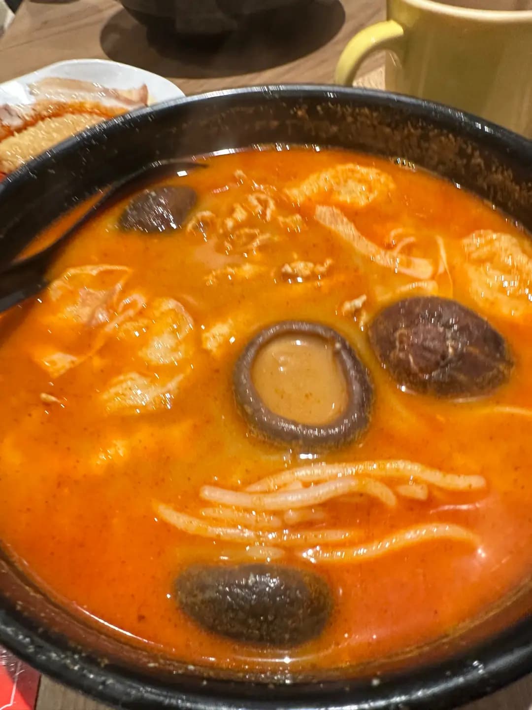 譚仔三哥米線 (威靈頓街) photo 8