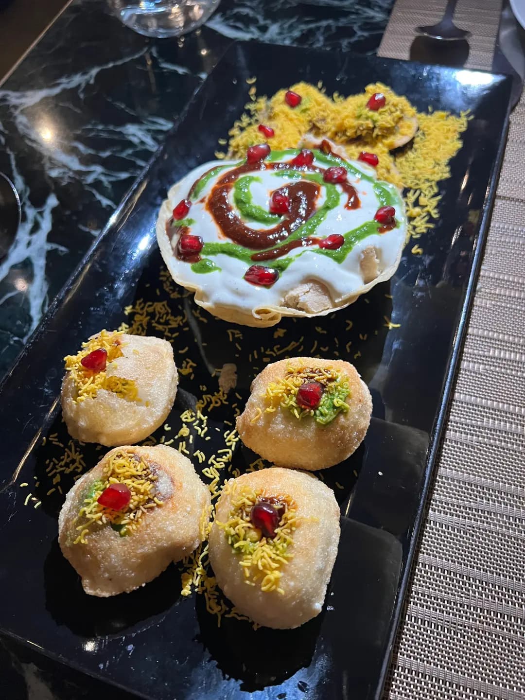 CARAT Fine Indian and Mediterranean Cuisine (盈豐商業大廈) photo 2