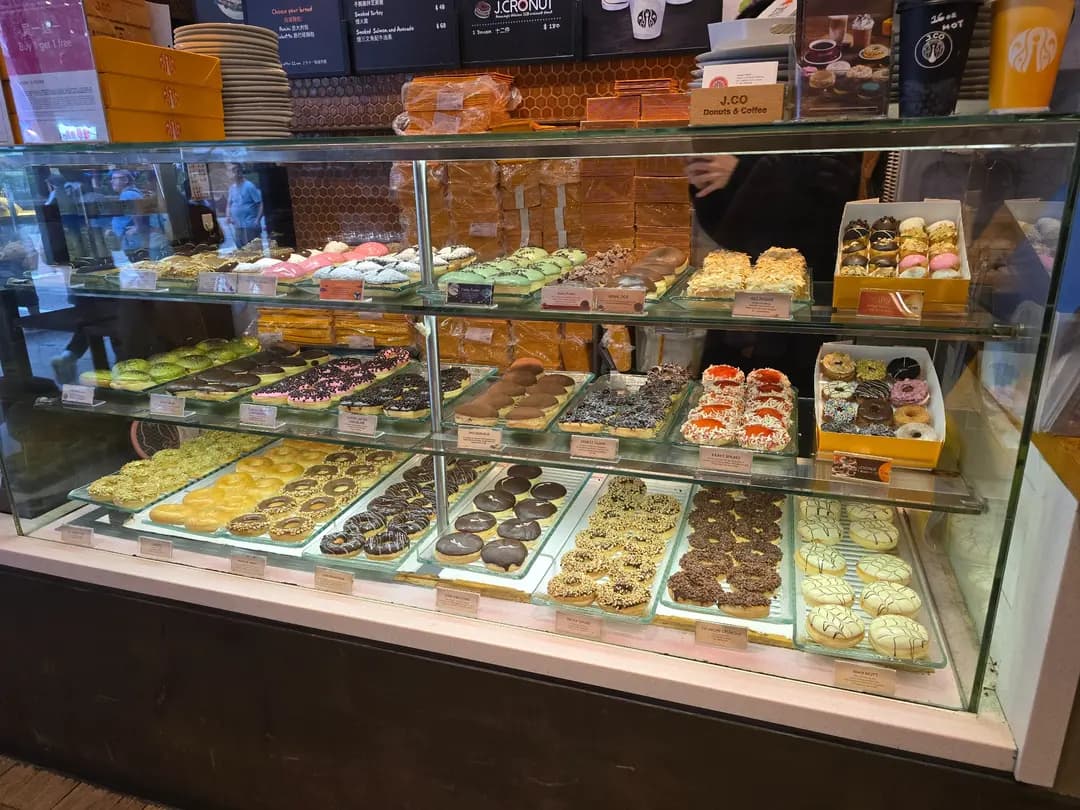 J.Co Donuts & Coffee photo 7