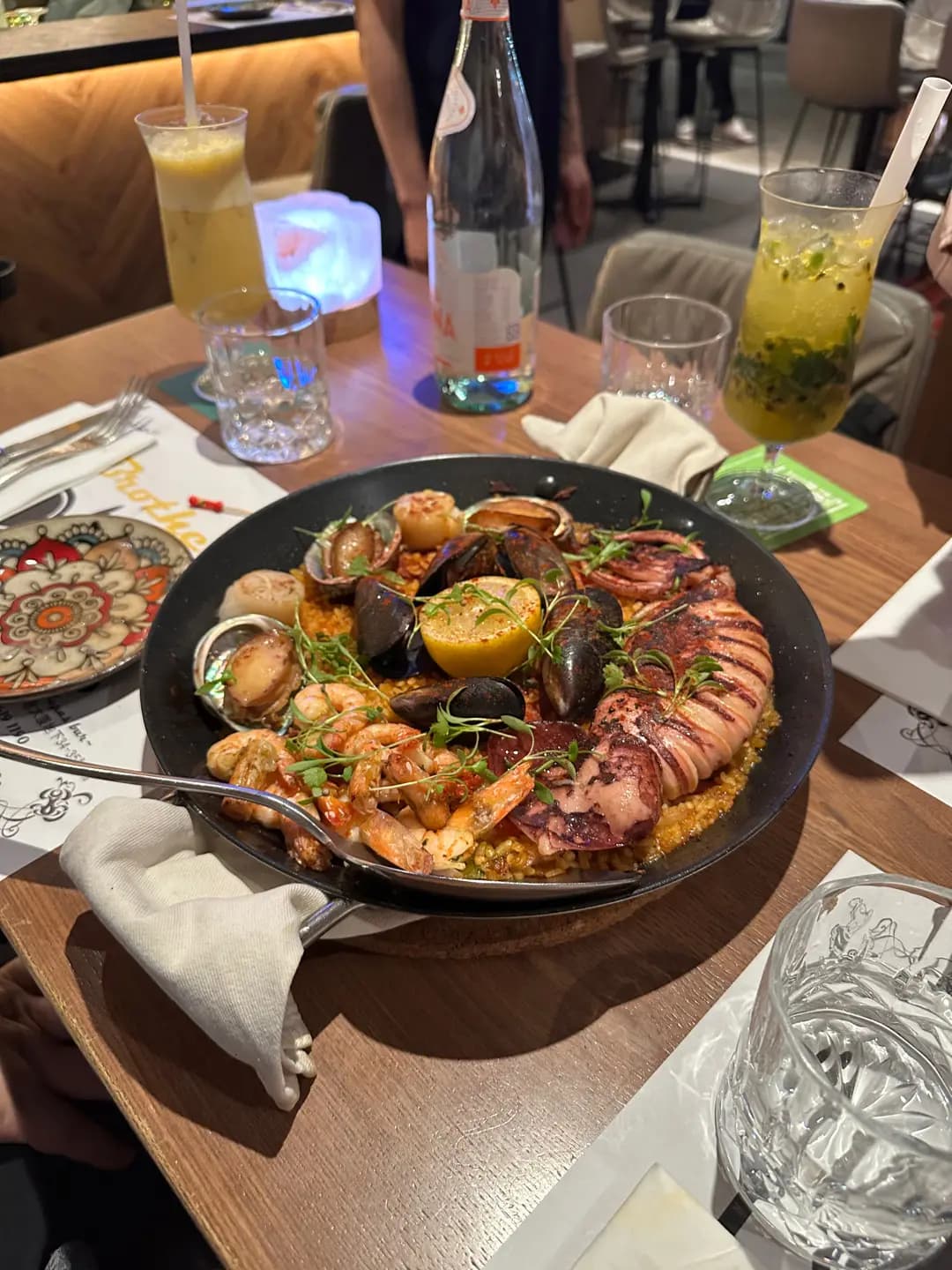 Brother 5 Oyster De Tapas Bar photo 8