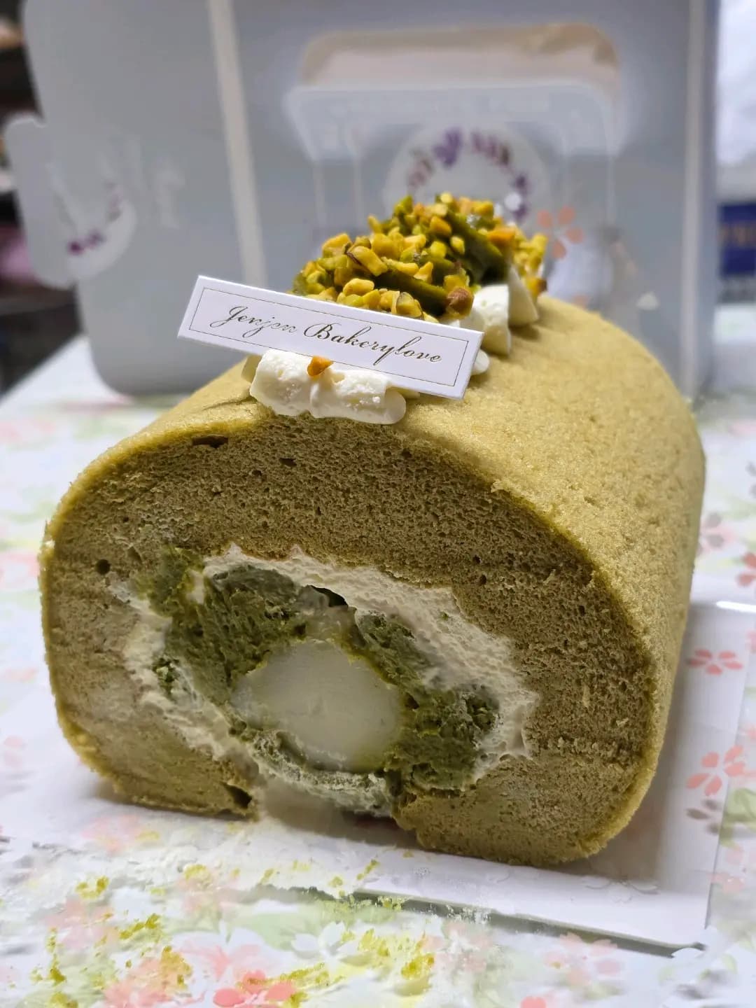 Jenjen Bakery Love photo 6