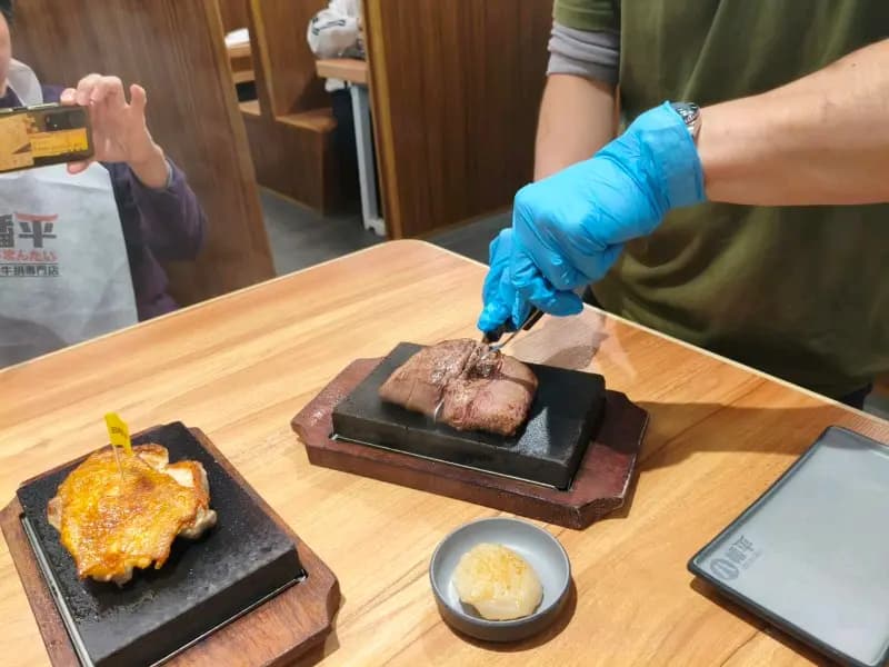 八幡平石燒牛扒專門店 (巧明工廠大廈) photo 5