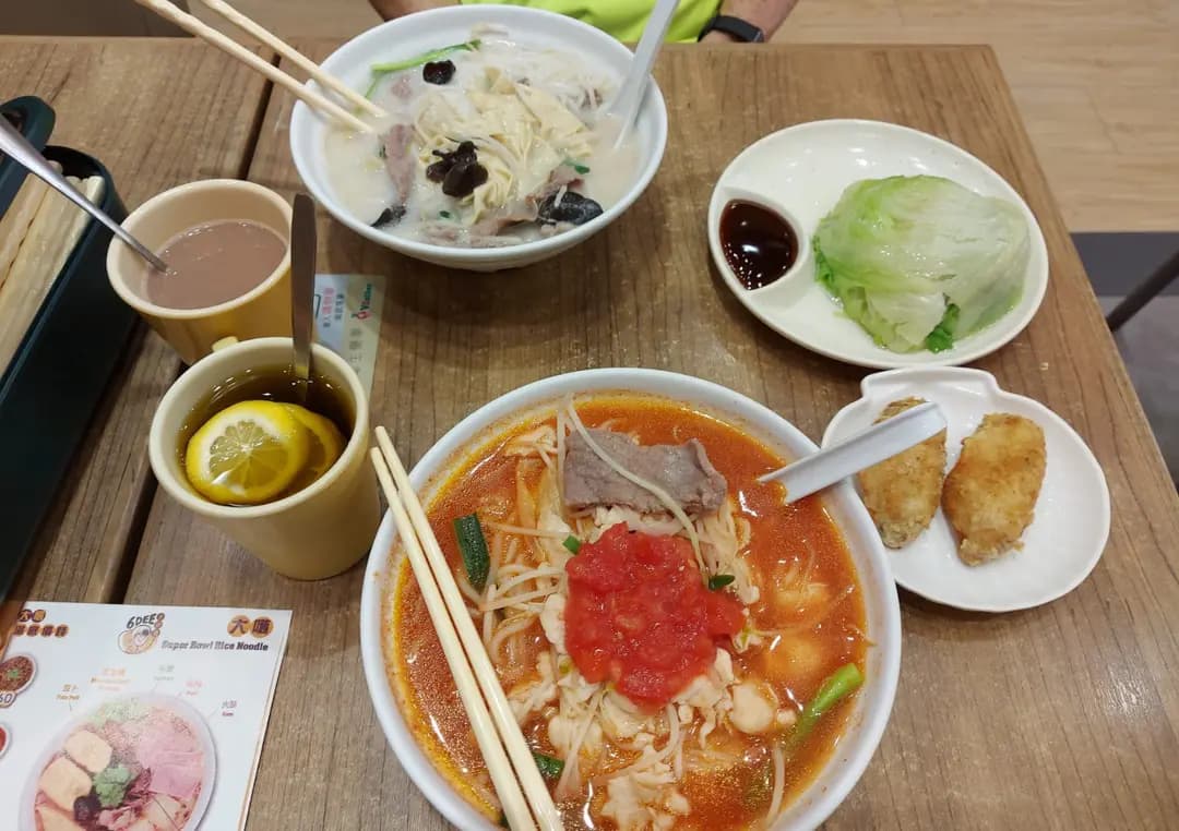 6 DEE米線屋 (青山道) photo 1