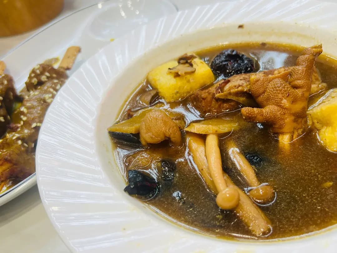 大哥雞飯去骨海南雞 (金松樓) photo 8