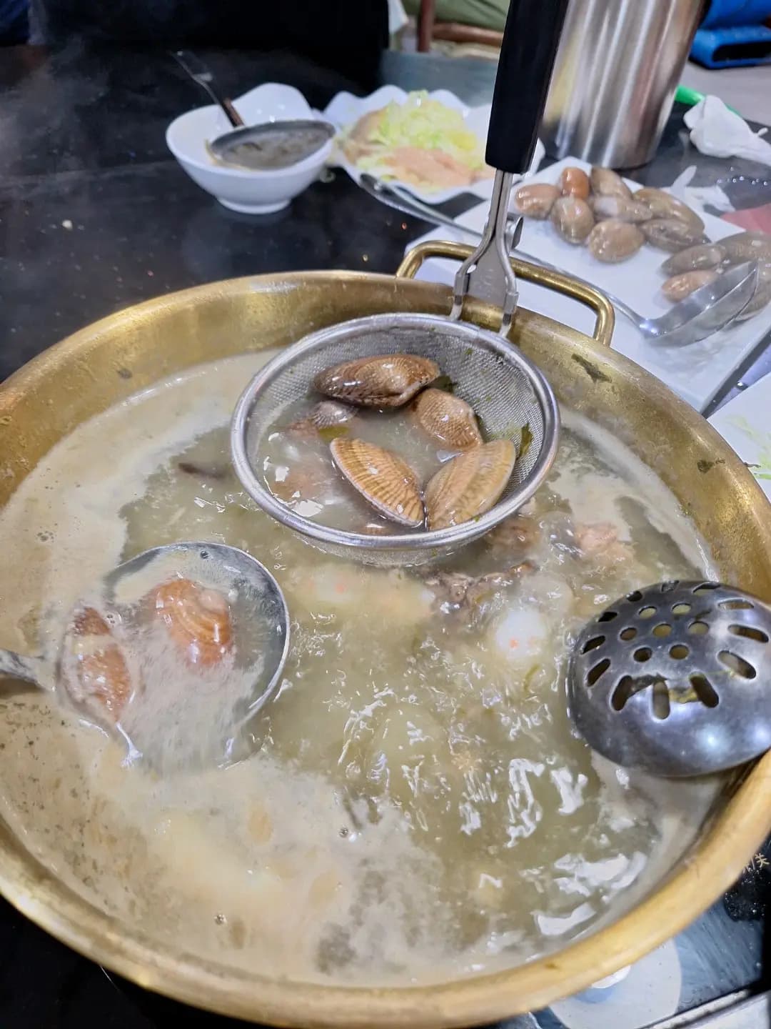 火滾肥牛海鮮火鍋專門店 photo 6