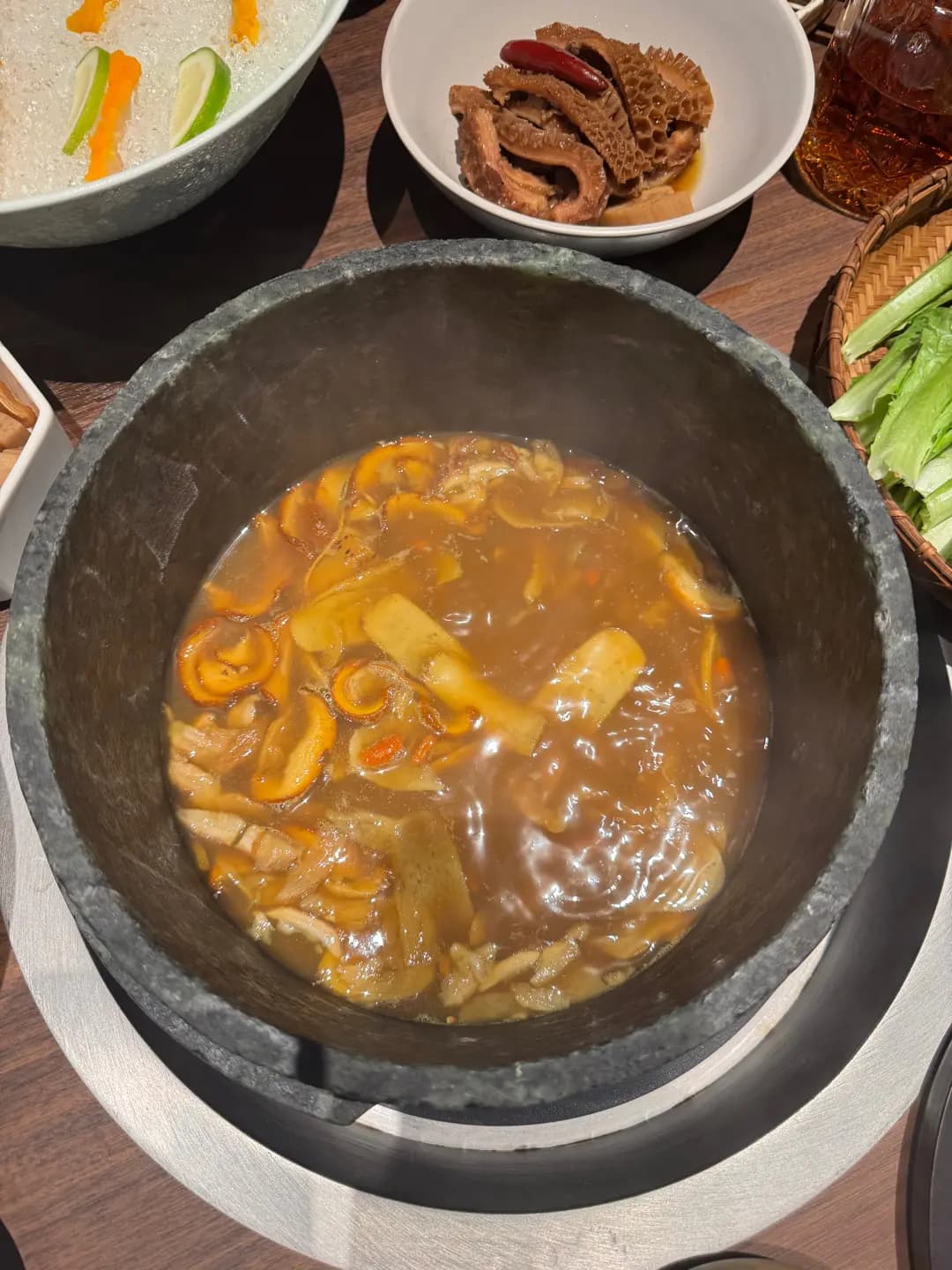 蘑界野生菌石鍋雞 photo 5