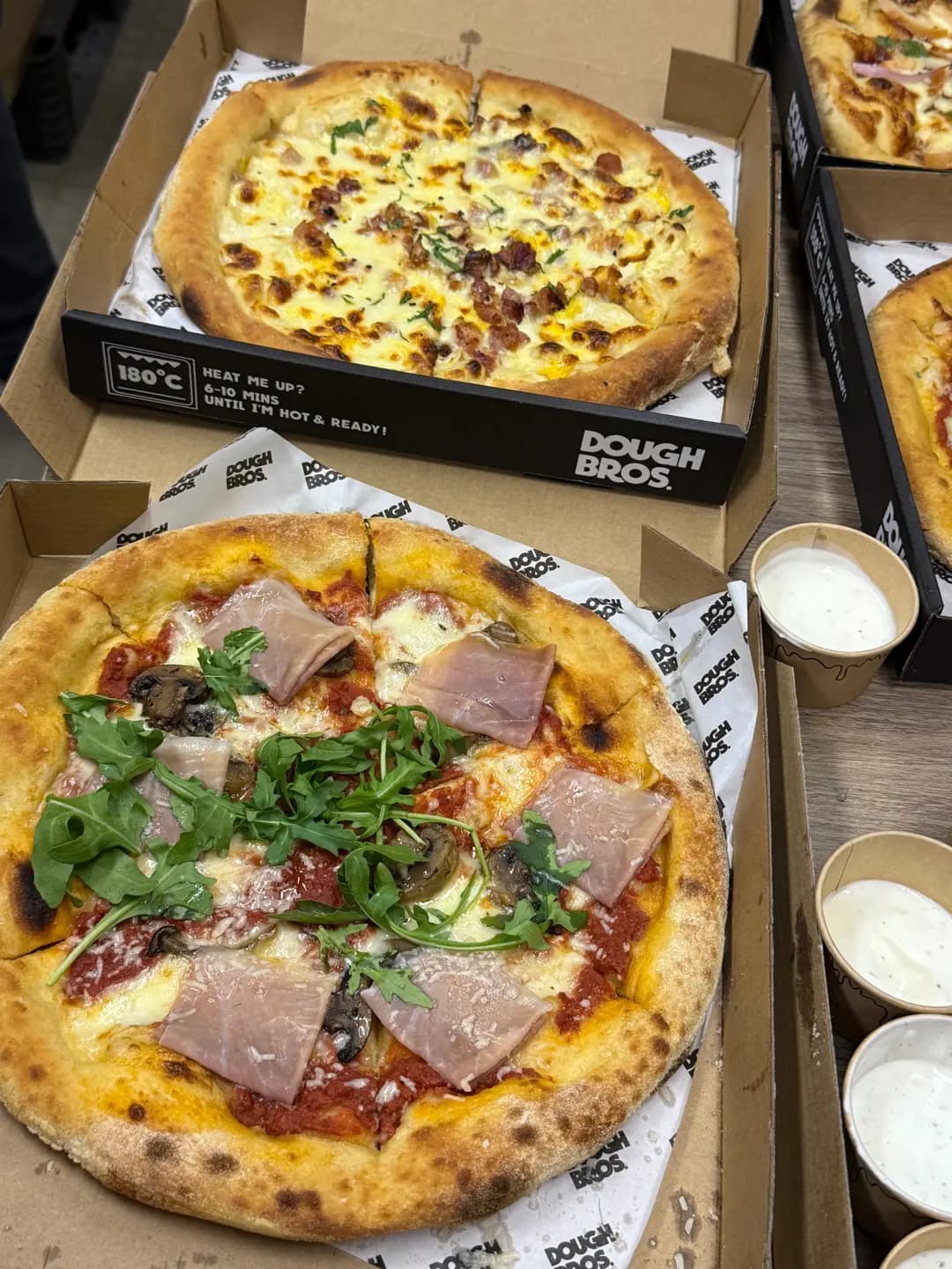 Dough Bros Pizza & Doughnuts (置富第一城) photo 2