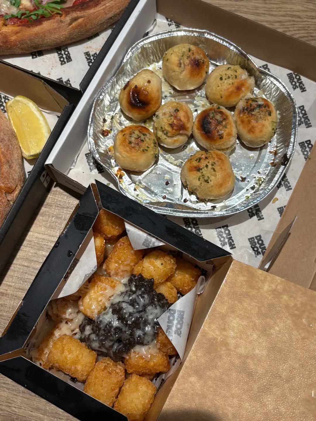 Dough Bros Pizza & Doughnuts (淘大商場1期) photo 6