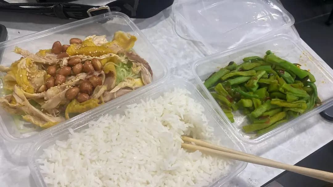 呂錦記手撕雞專門店 (鴻圖道) photo 6