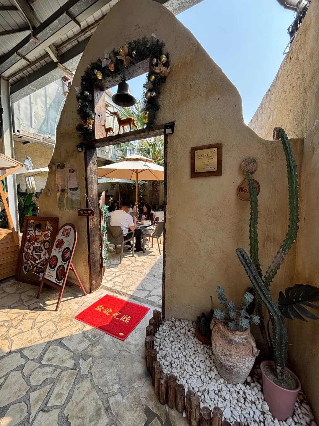 37°C Cafe photo 1