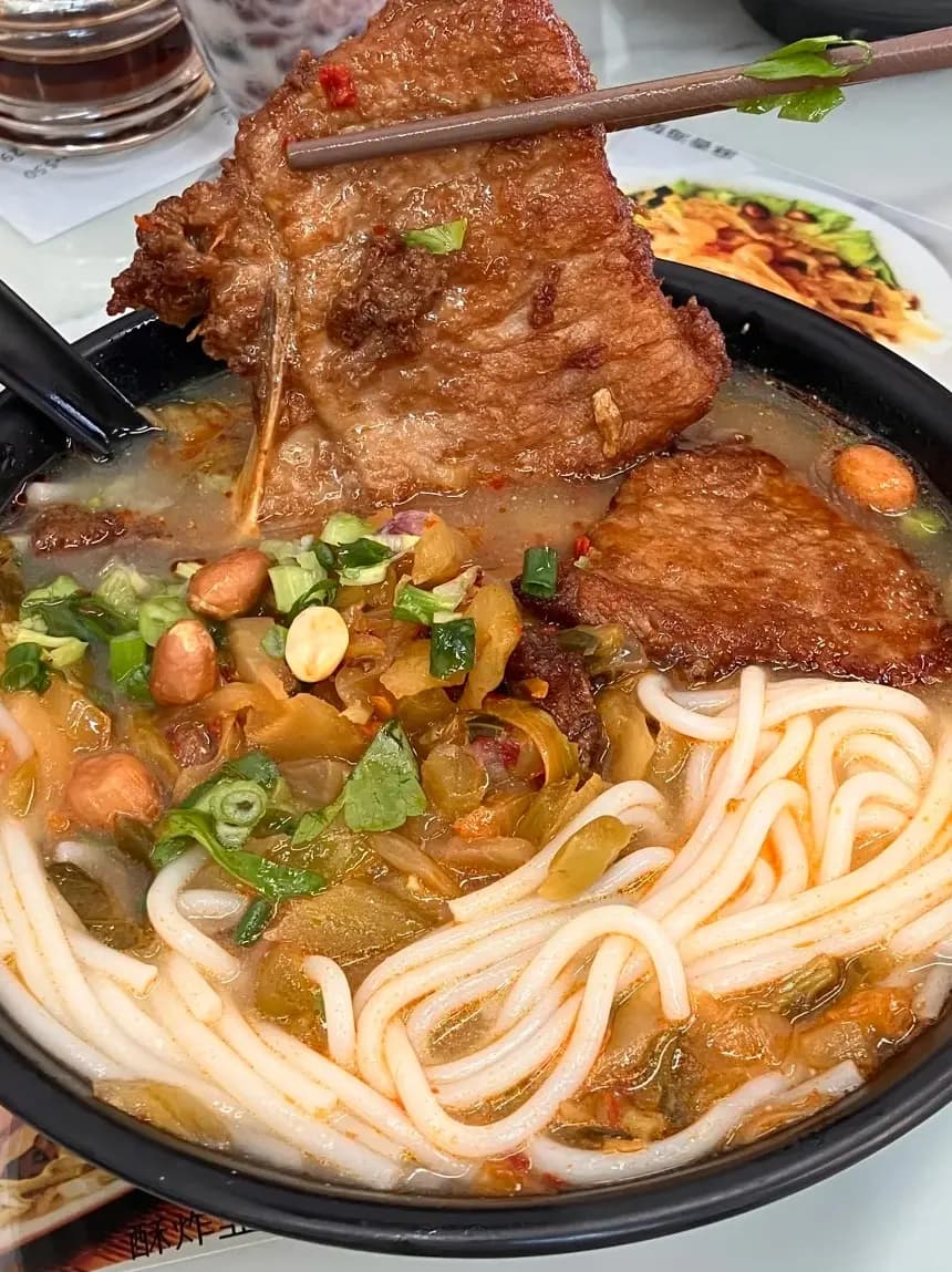 阿一豬扒酸辣米綫 photo 4