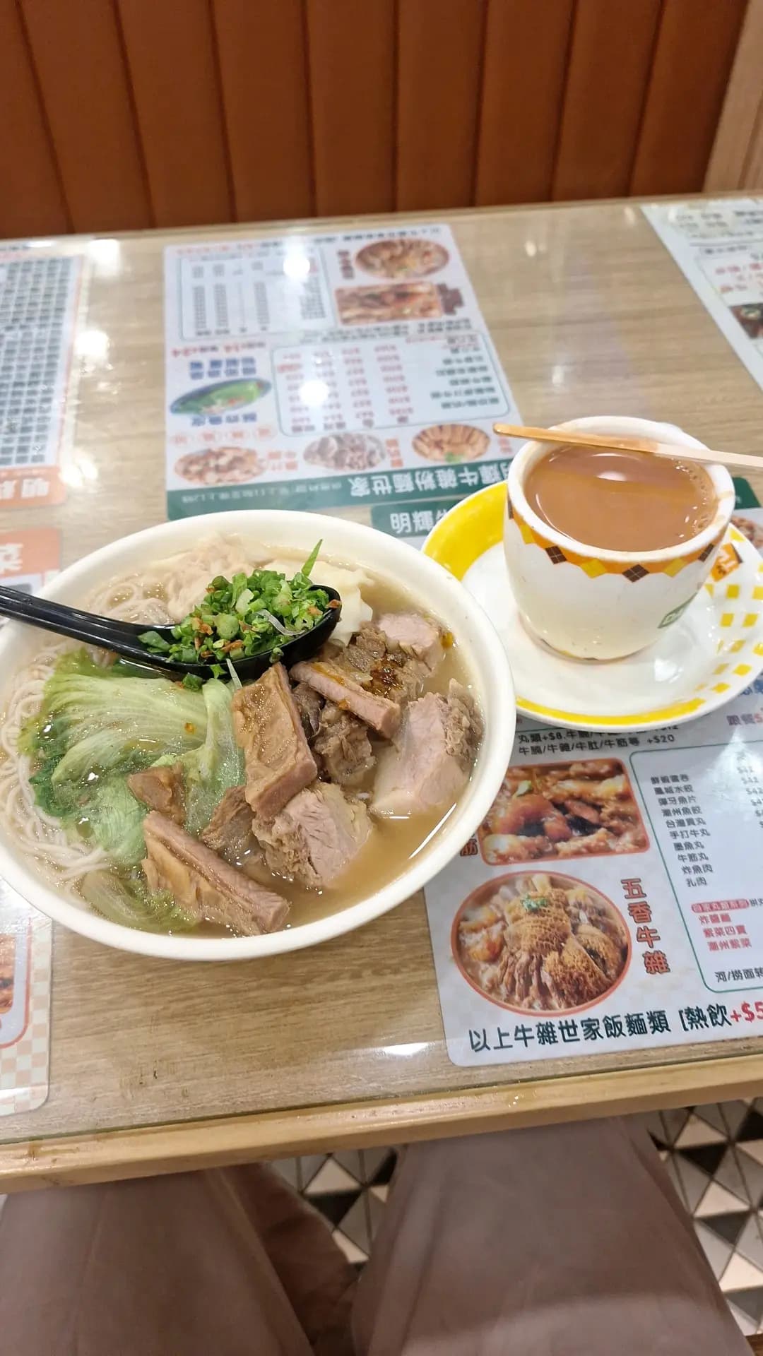 明輝粉麵茶餐廳 photo 1