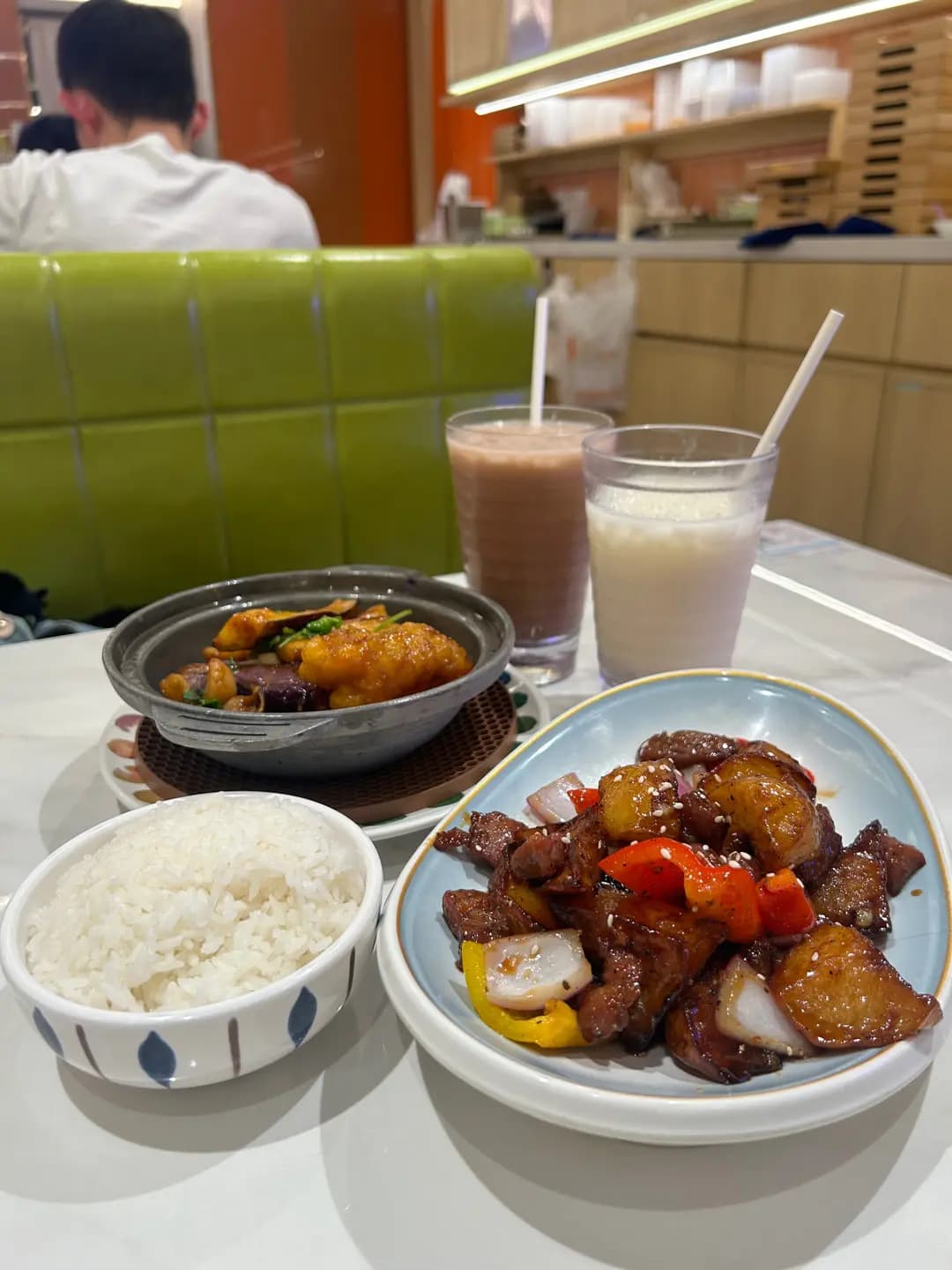 彩虹茶餐廳 (億利工業中心) photo 1