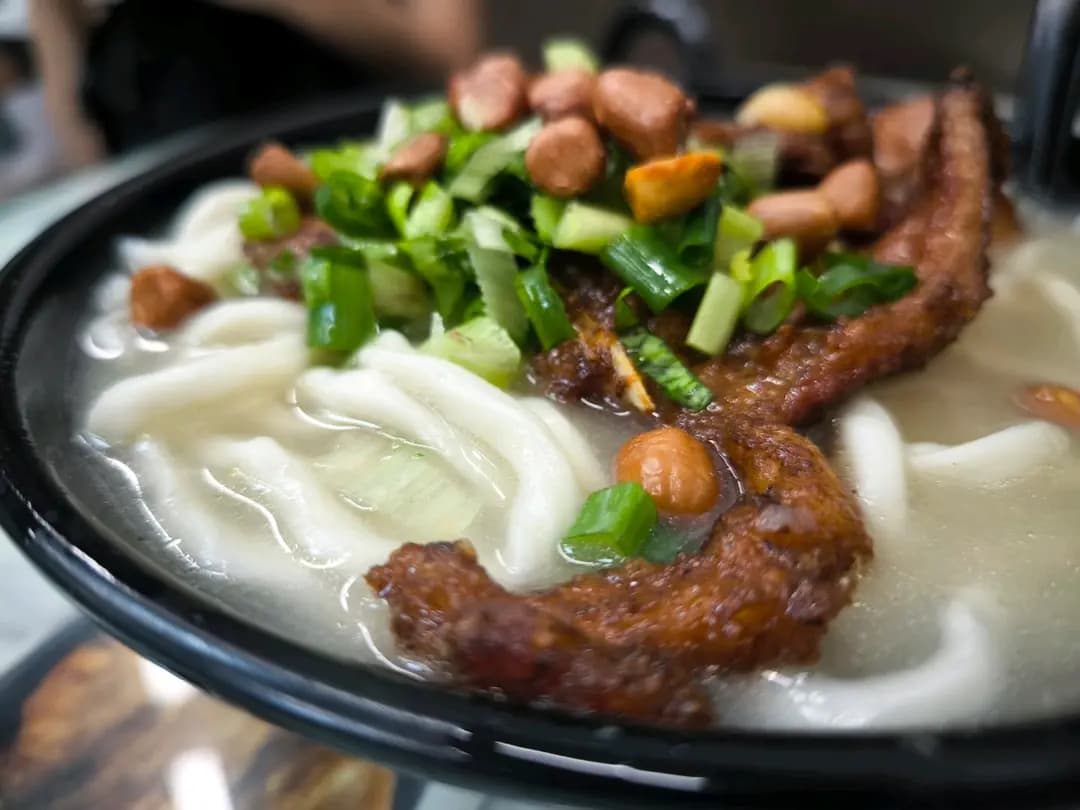 阿一豬扒酸辣米綫 photo 1