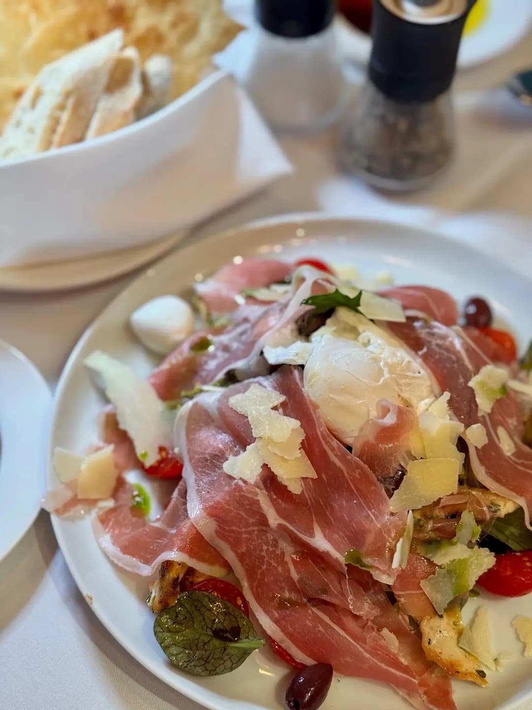 DiVino Wine Bar & Restaurant photo 4