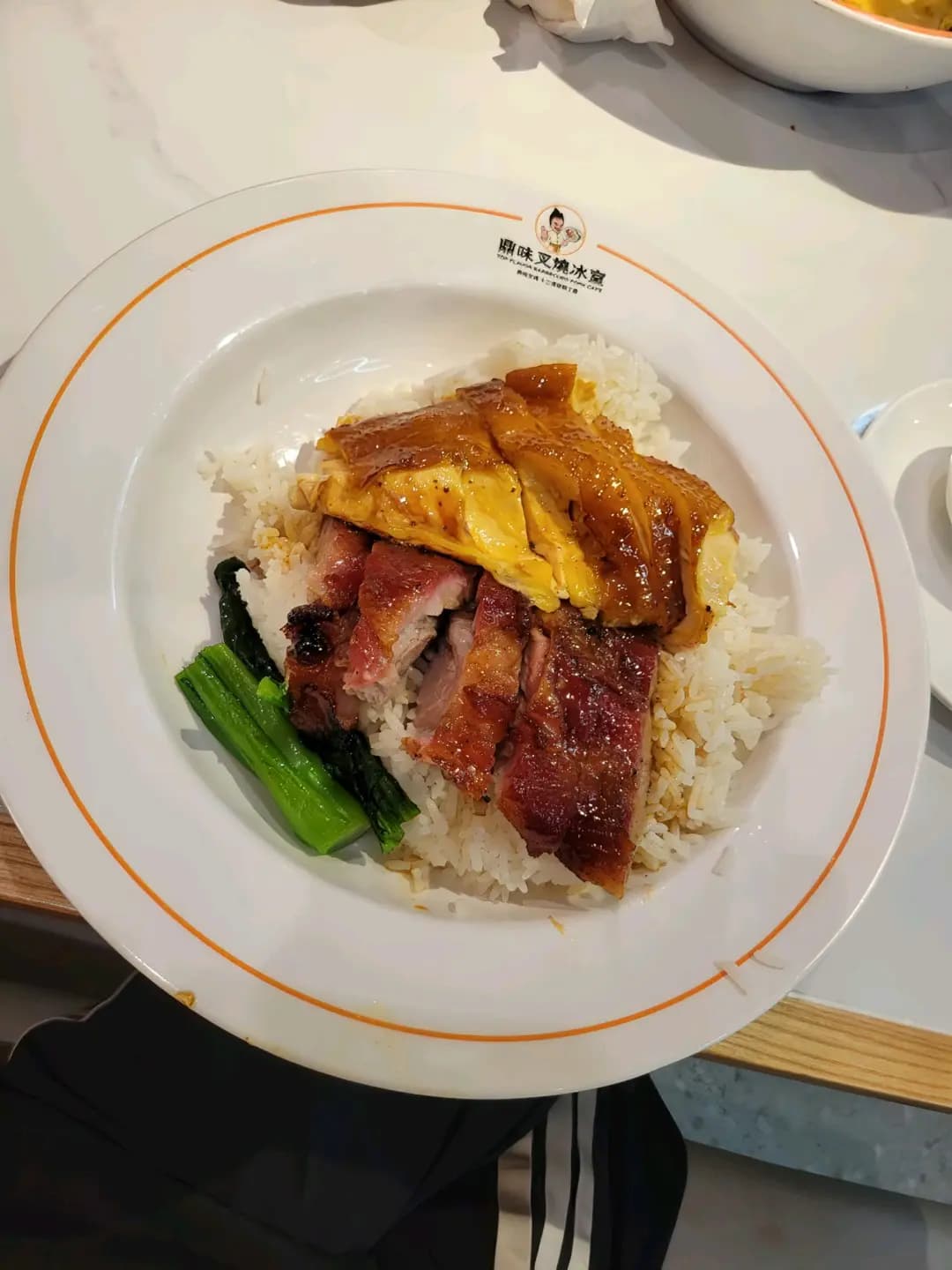 鼎味叉燒冰室 (莊士敦道) photo 2