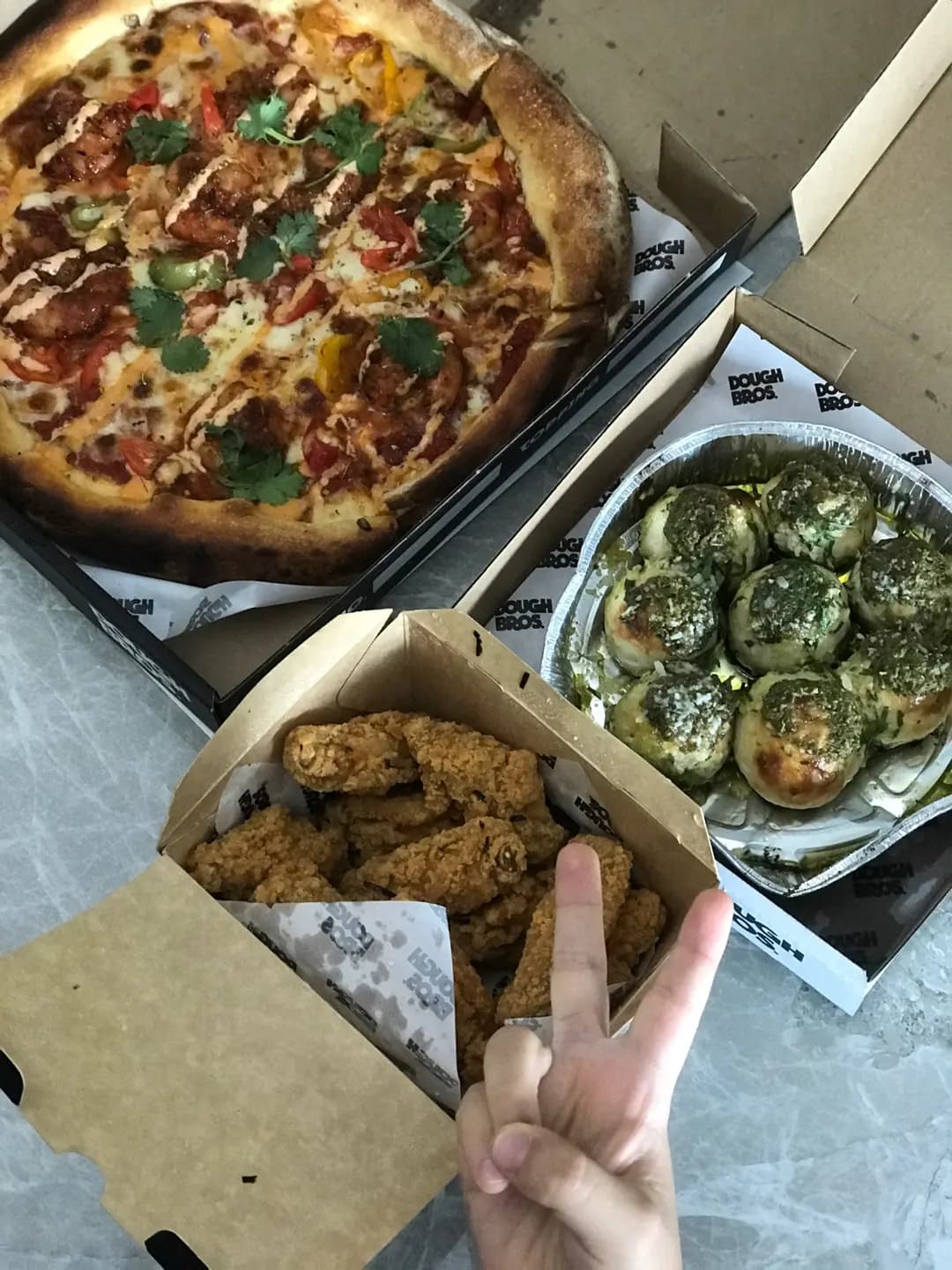 Dough Bros Pizza & Doughnuts (翠怡商場) photo 6