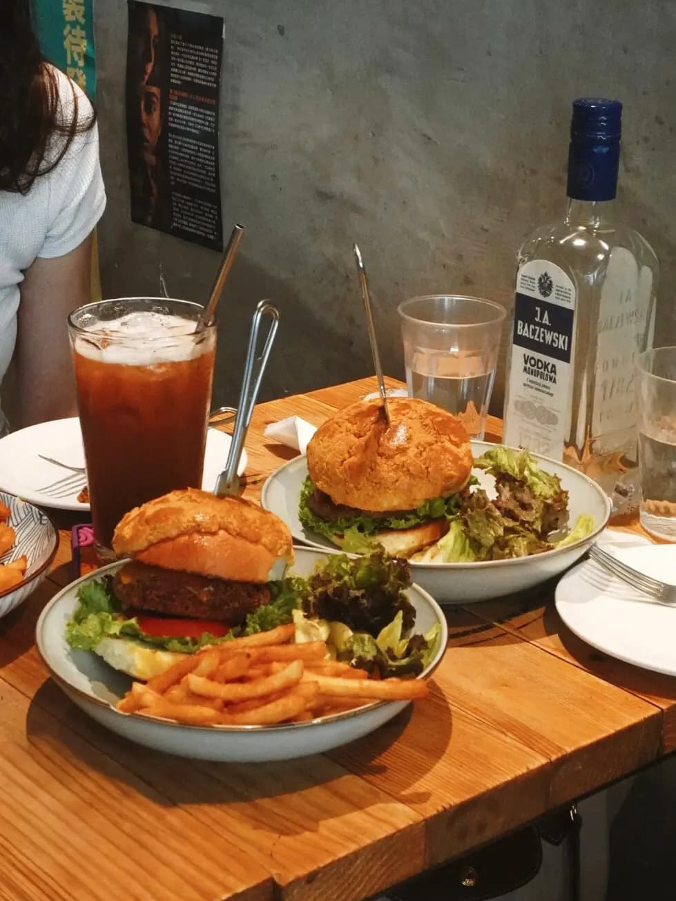 Beeger photo 1