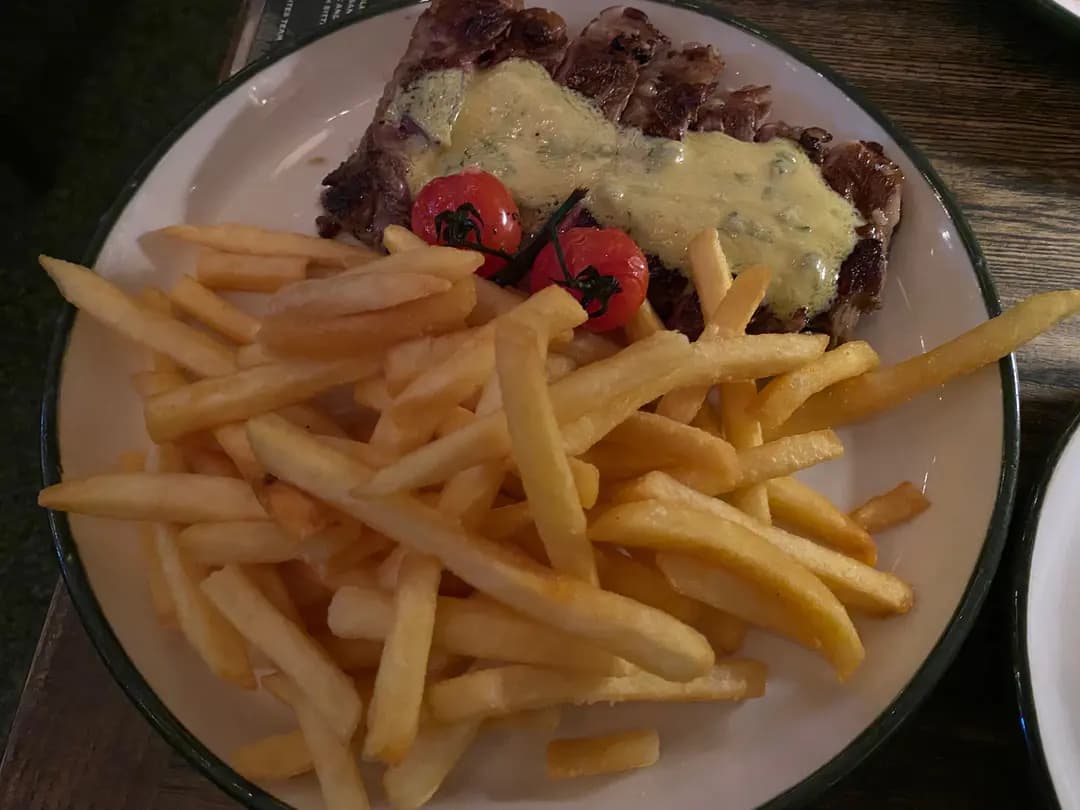 FRITES Belgium on Tap (香港銅鑼灣皇冠假日酒店) photo 2