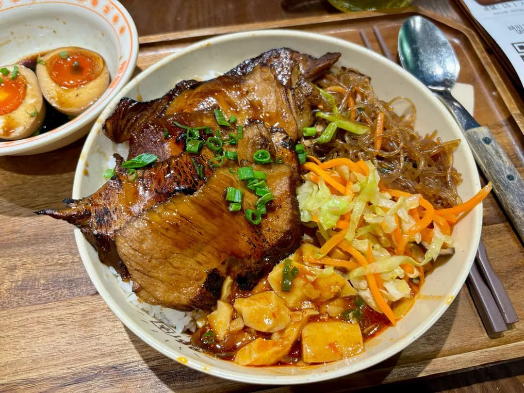那個ㄋㄚˋ ㄍㄜ (軒尼詩道) photo 1