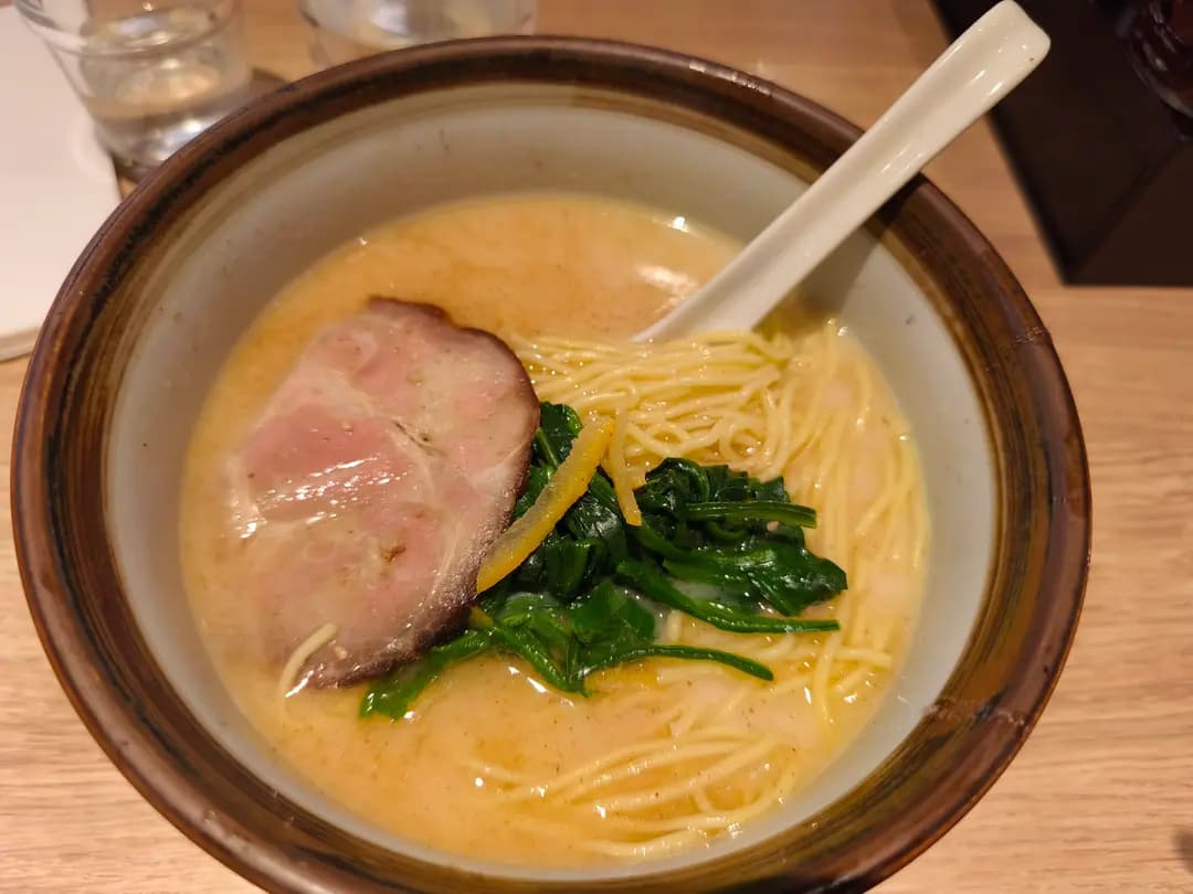 俺流塩らーめん (東薈城名店倉) photo 2