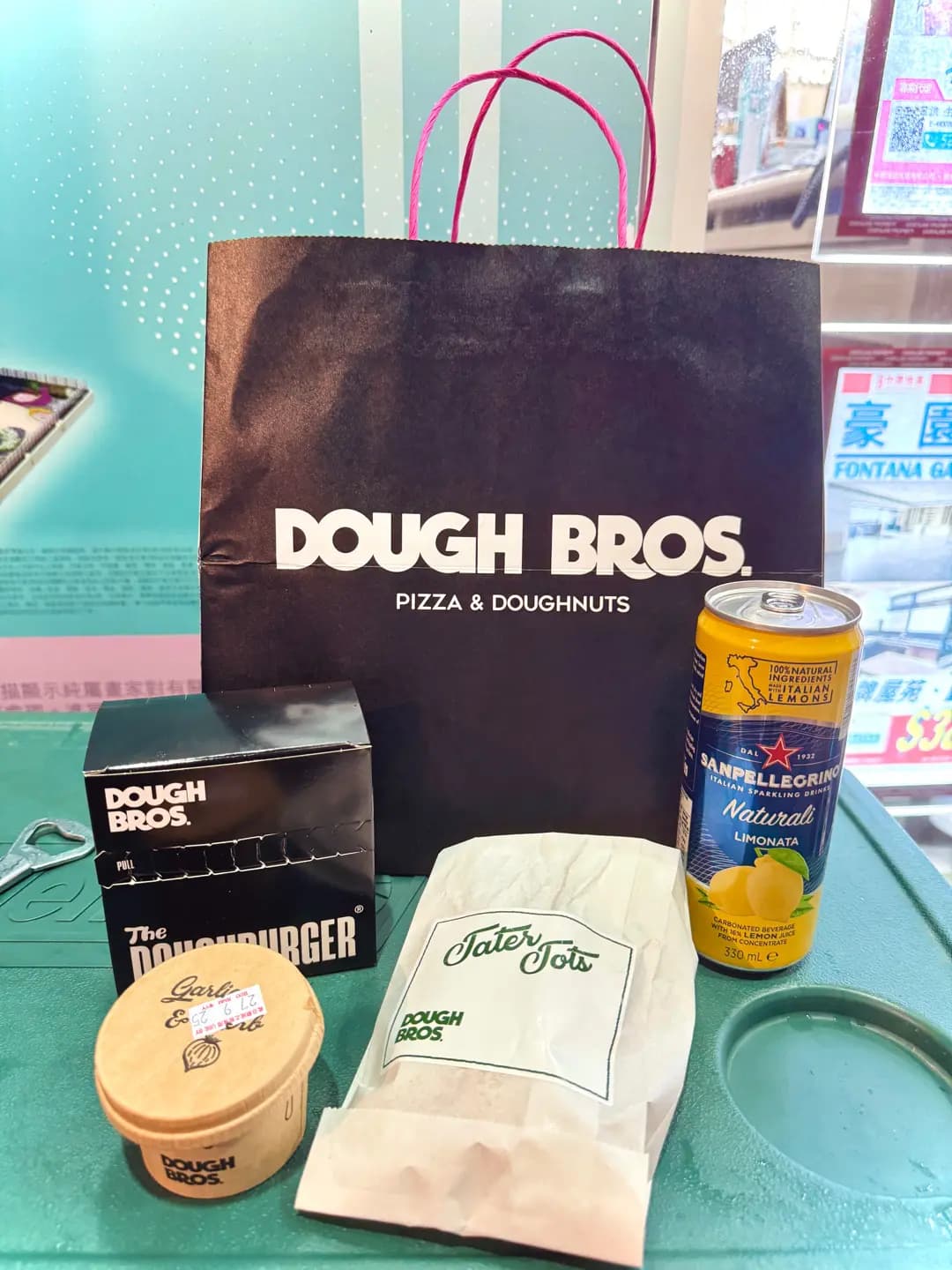 Dough Bros Pizza & Doughnuts (奕蔭街) photo 1