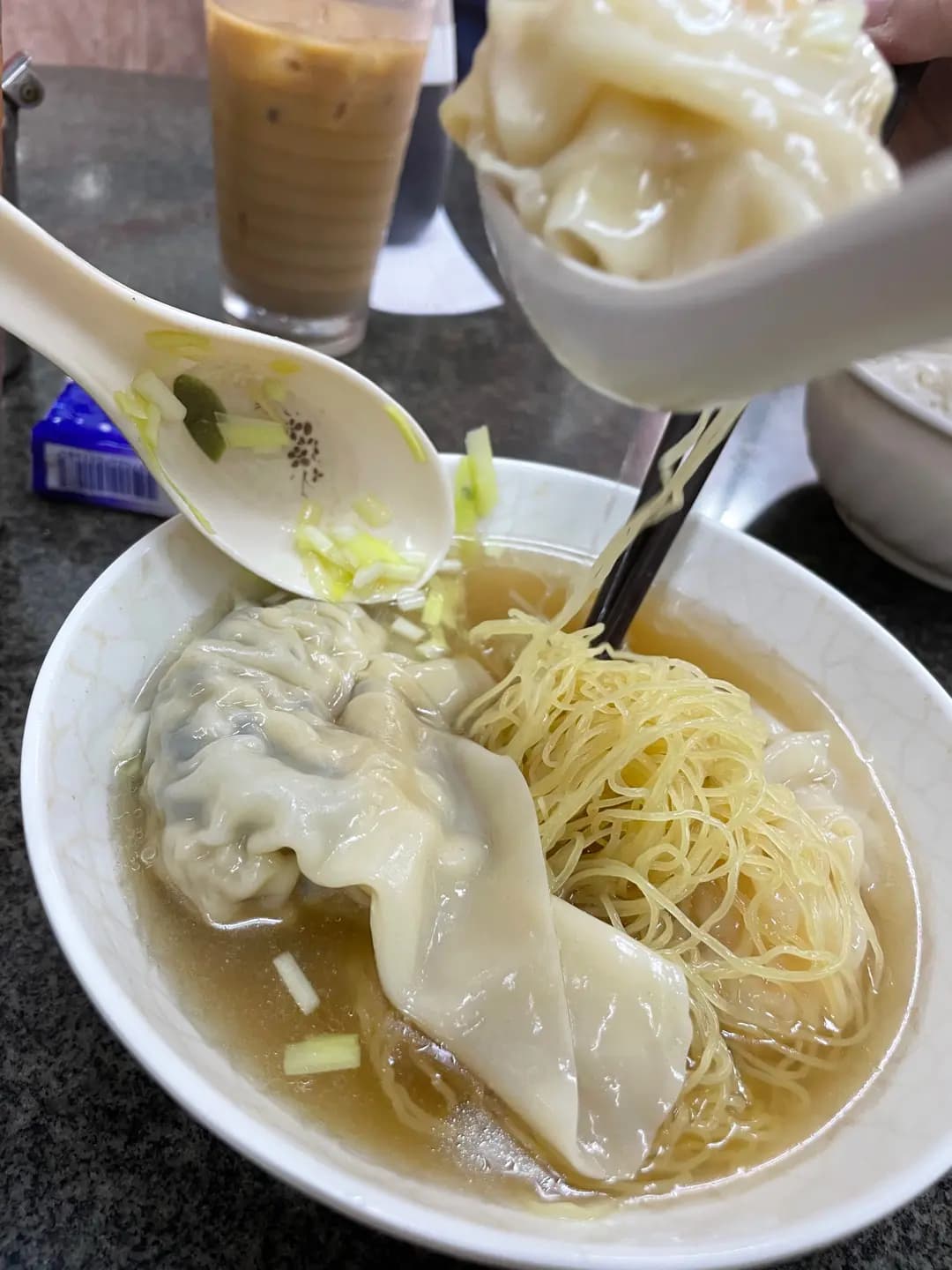 新占記麵食 (湖光街) photo 5