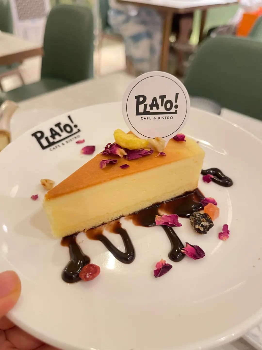 Plato Cafe & Bistro (Mikiki) photo 7
