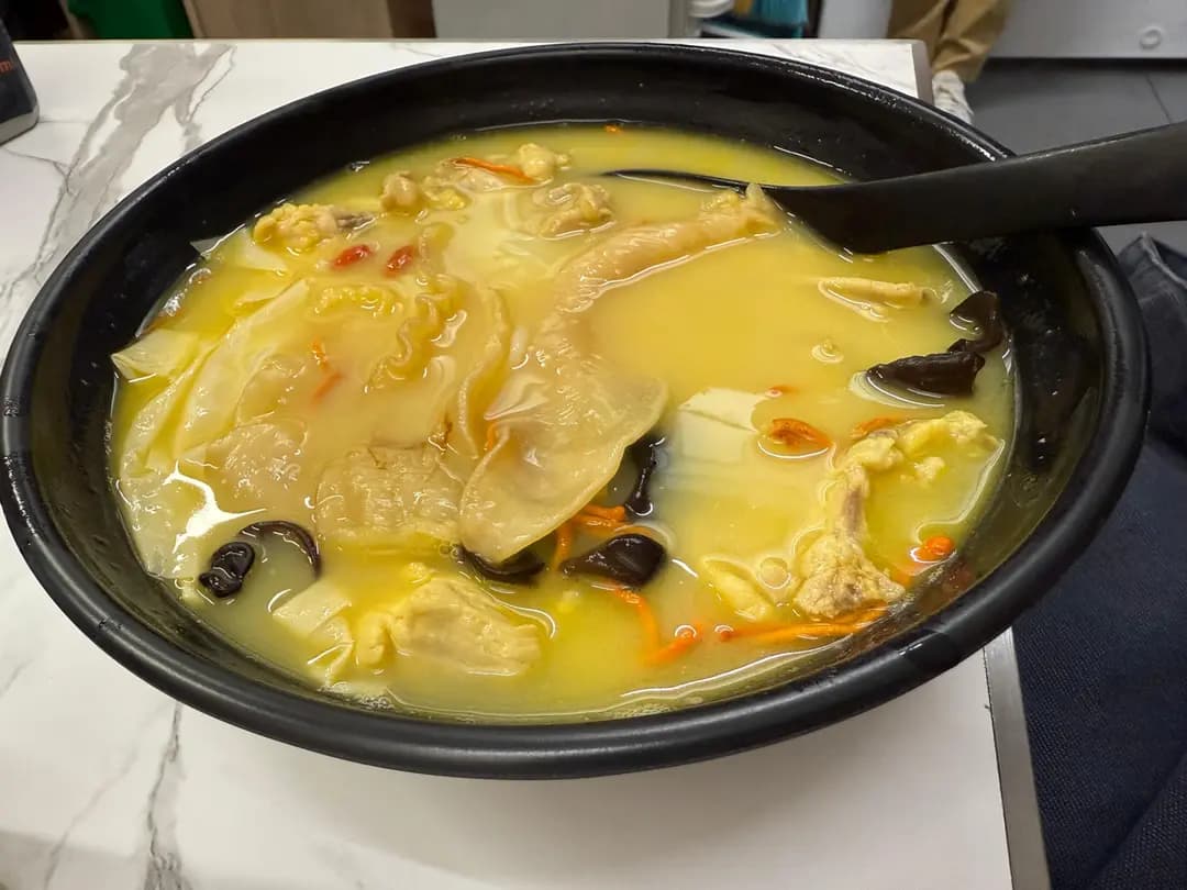 王子雞花膠雞湯米線 photo 5