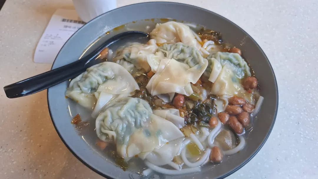 臻味豬扒酸辣米線 photo 8