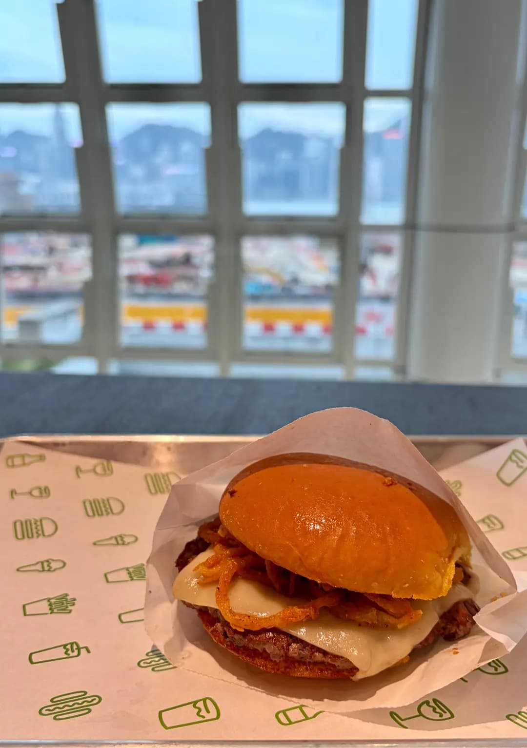 SHAKE SHACK (ELEMENTS圓方火區) photo 4