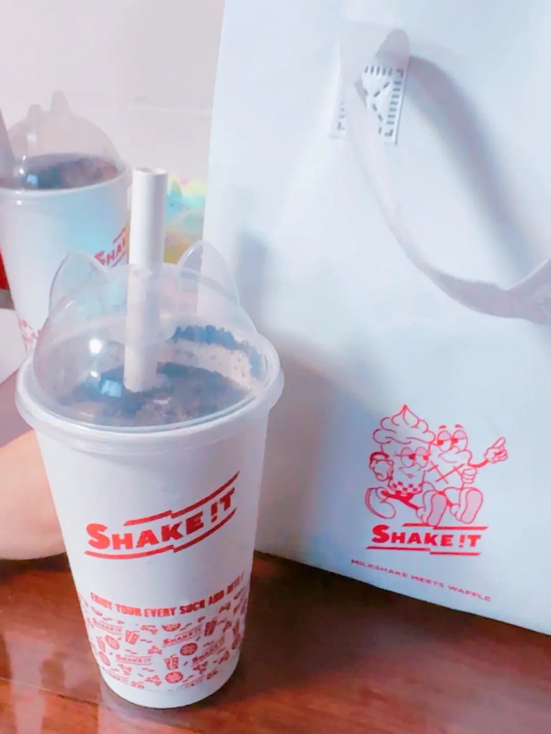 SHAKE!T photo 4